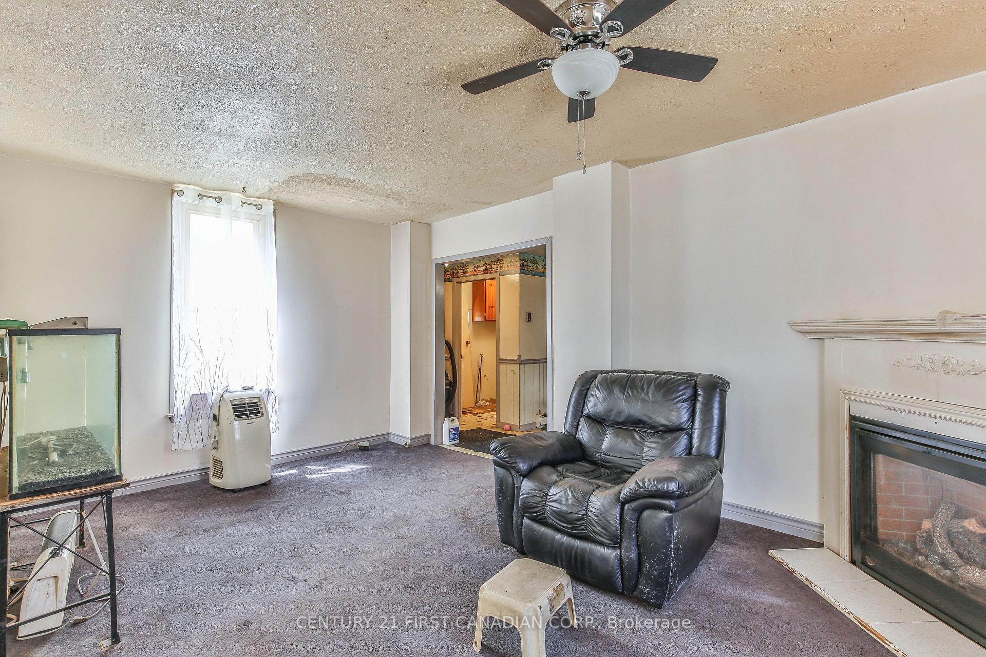 Photo 10 of 66 St Catharine Street, St. Thomas — HOMEH