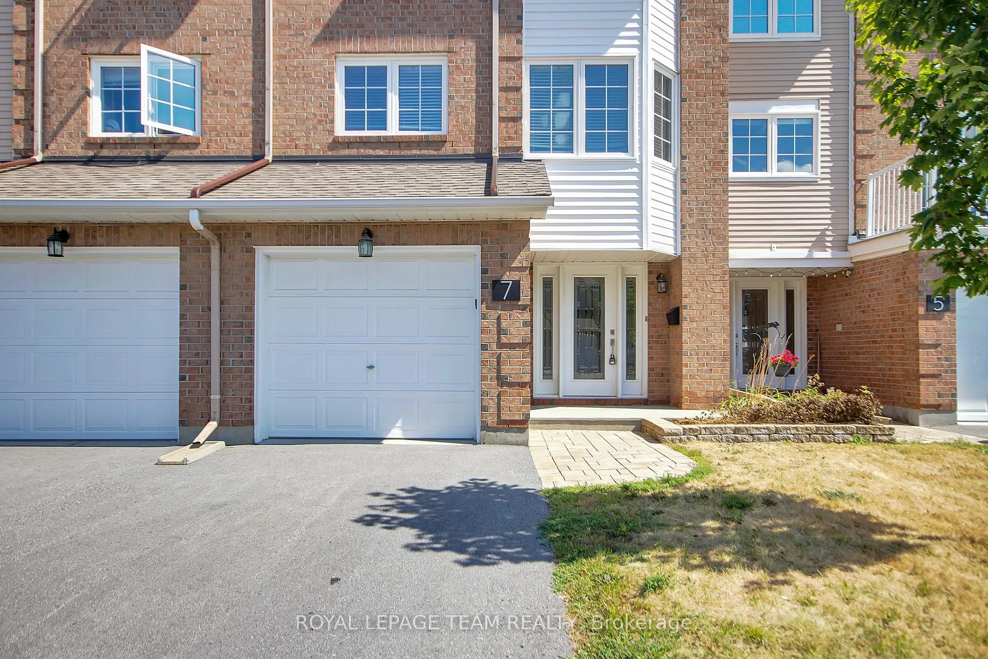 Photo 3 of Unit 4, 7 Wrenwood Crescent, Ottawa, Centrepointe — HOMEH