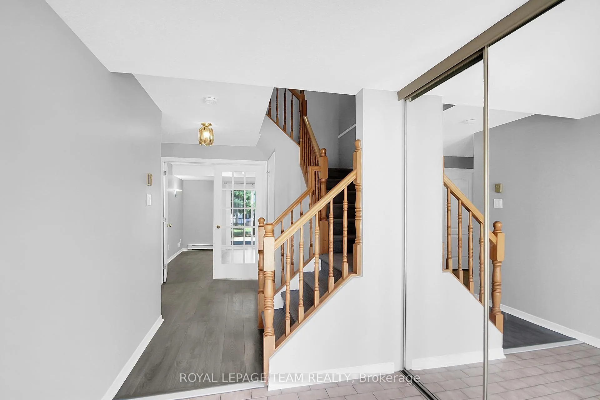Photo 6 of Unit 4, 7 Wrenwood Crescent, Ottawa, Centrepointe — HOMEH