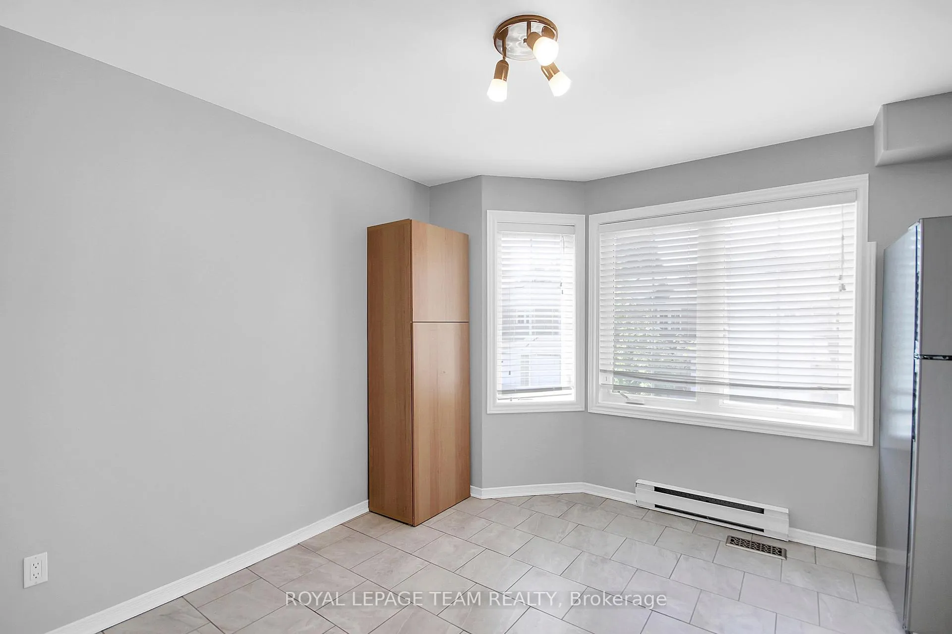 Photo 20 of Unit 4, 7 Wrenwood Crescent, Ottawa, Centrepointe — HOMEH