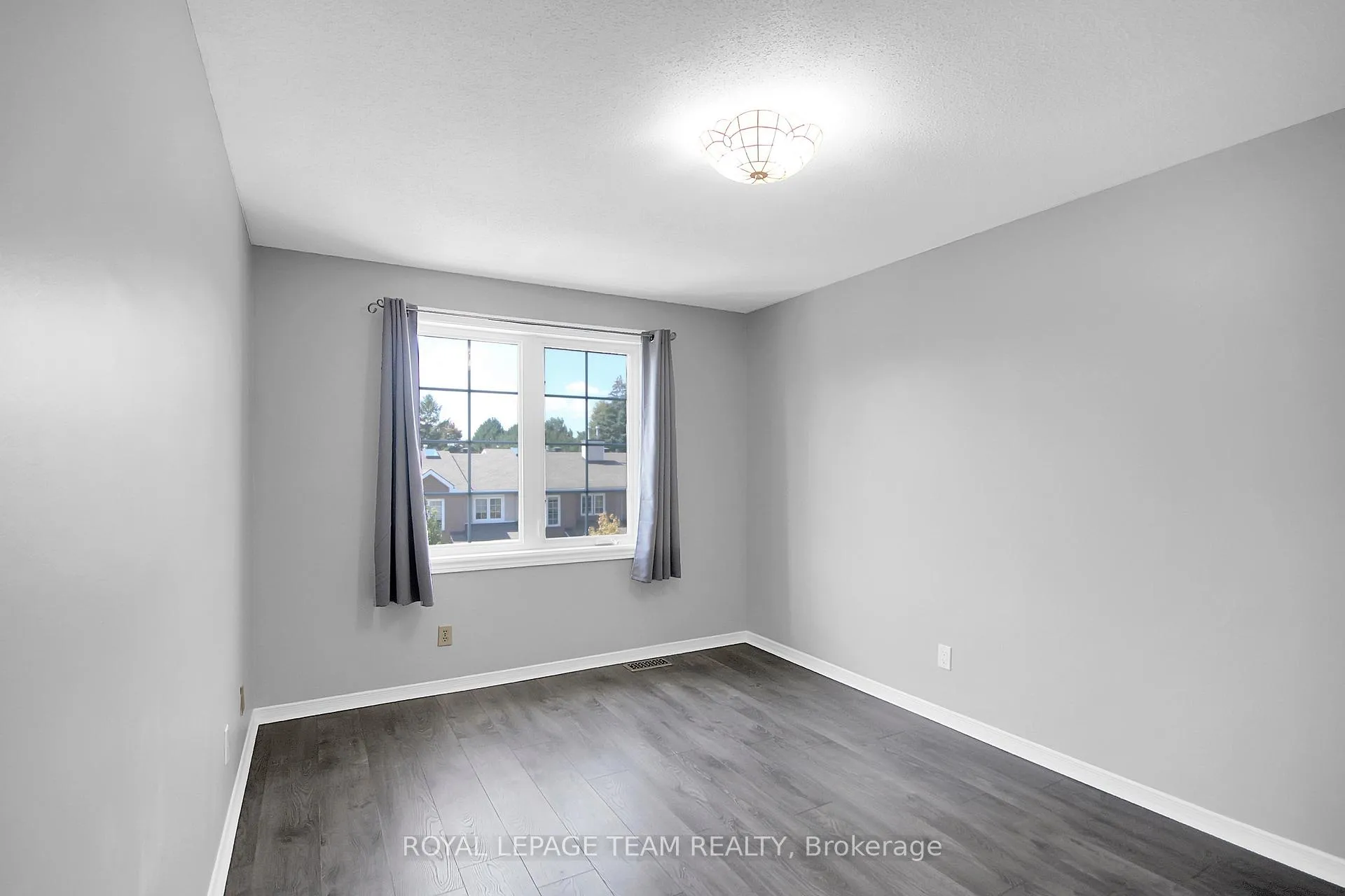 Photo 39 of Unit 4, 7 Wrenwood Crescent, Ottawa, Centrepointe — HOMEH