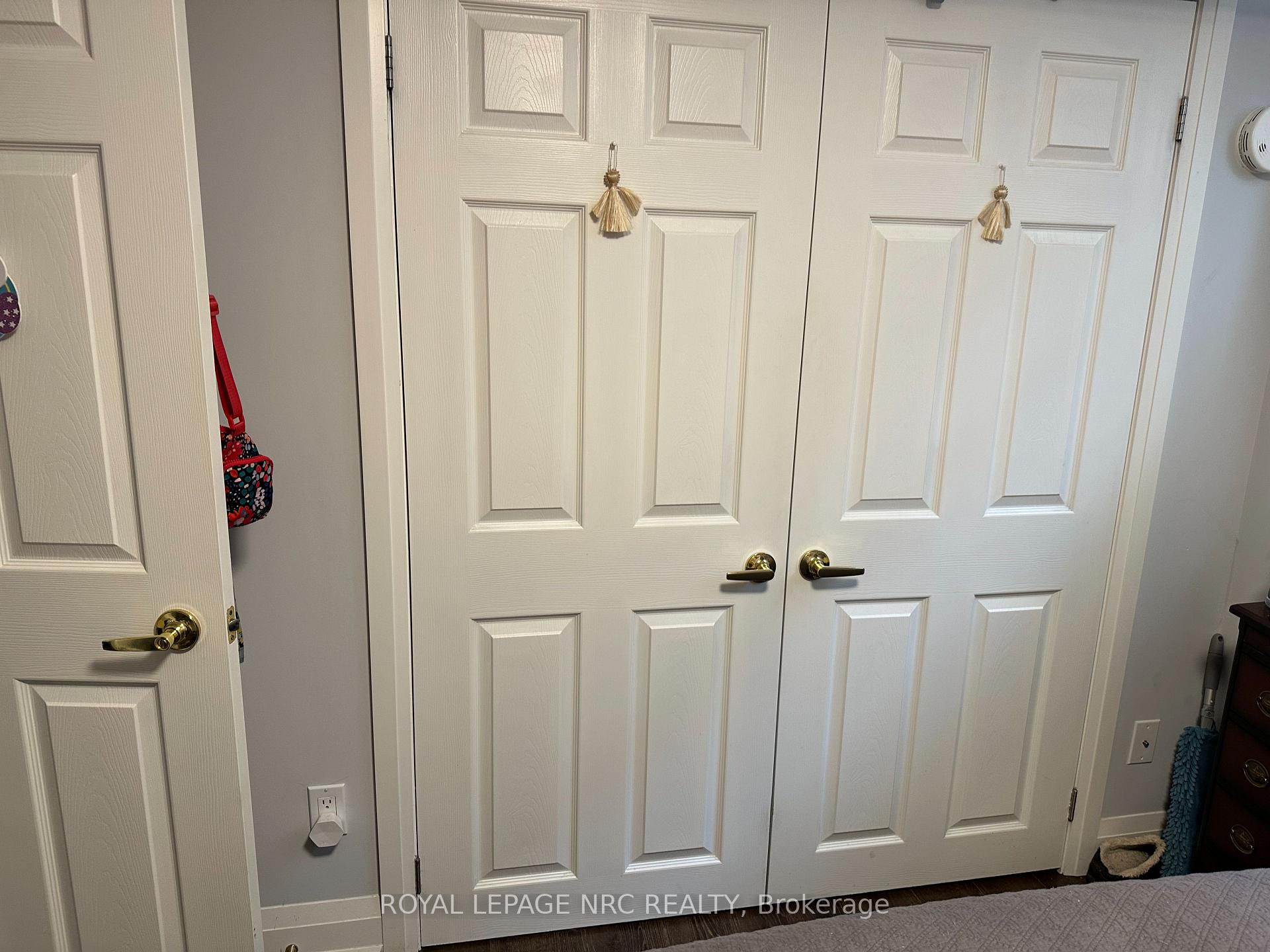 Photo 5 of 56 Mountain Street, St. Catharines, Burleigh Hill — HOMEH