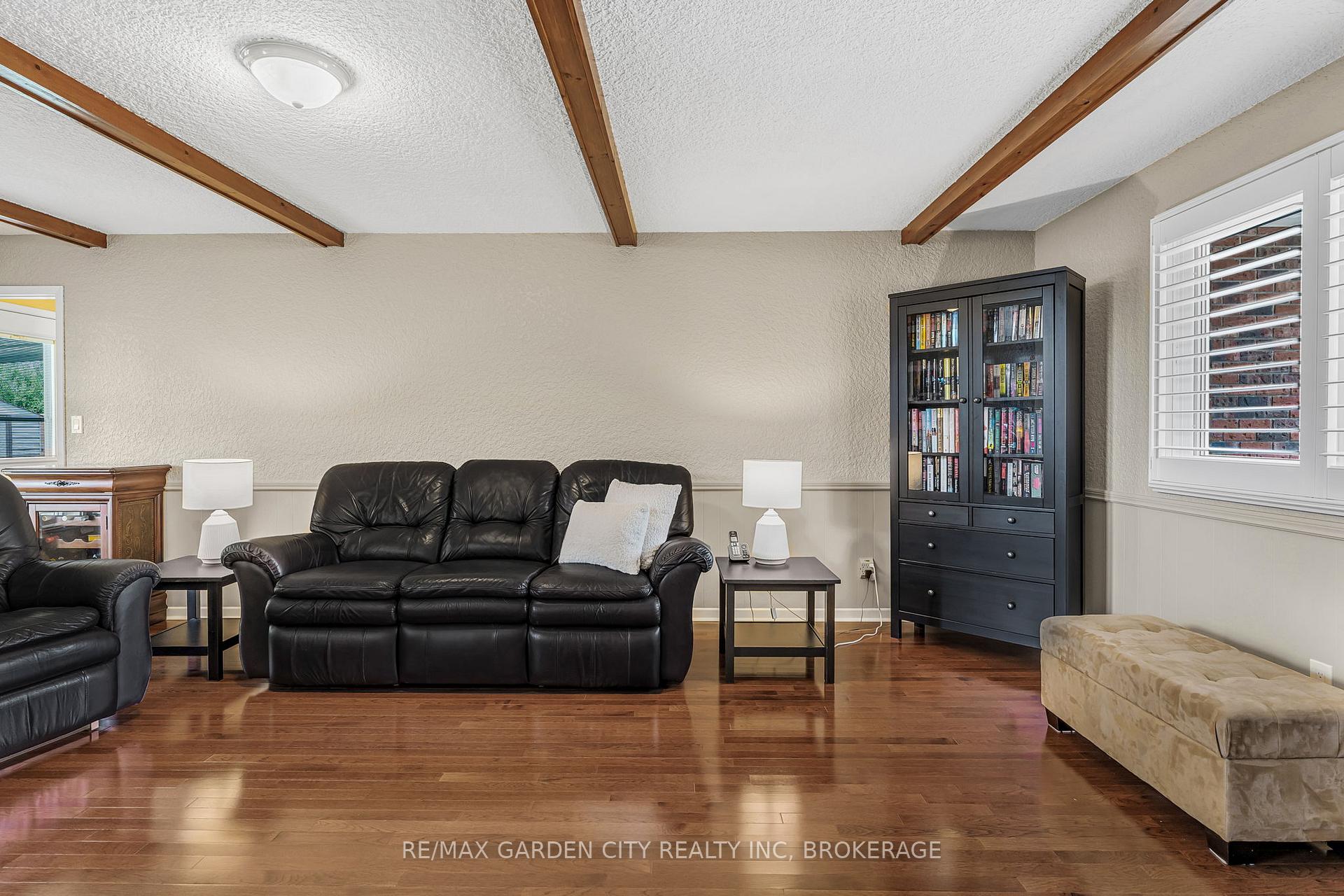 Photo 18 of 16 Meadowbrook Crescent, St. Catharines, Carlton/Bunting — HOMEH