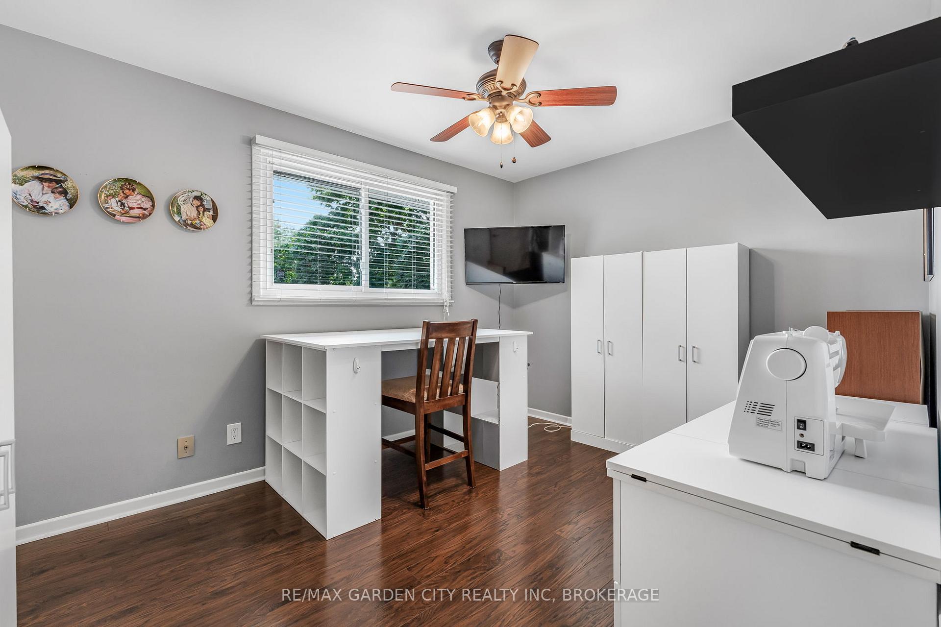 Photo 28 of 16 Meadowbrook Crescent, St. Catharines, Carlton/Bunting — HOMEH
