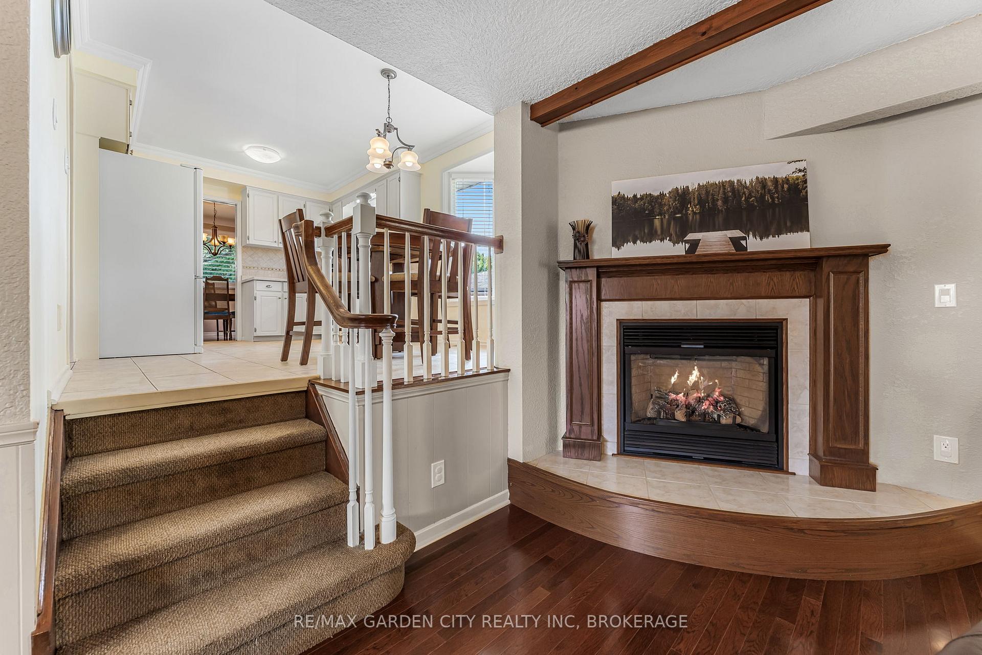 Photo 32 of 16 Meadowbrook Crescent, St. Catharines, Carlton/Bunting — HOMEH