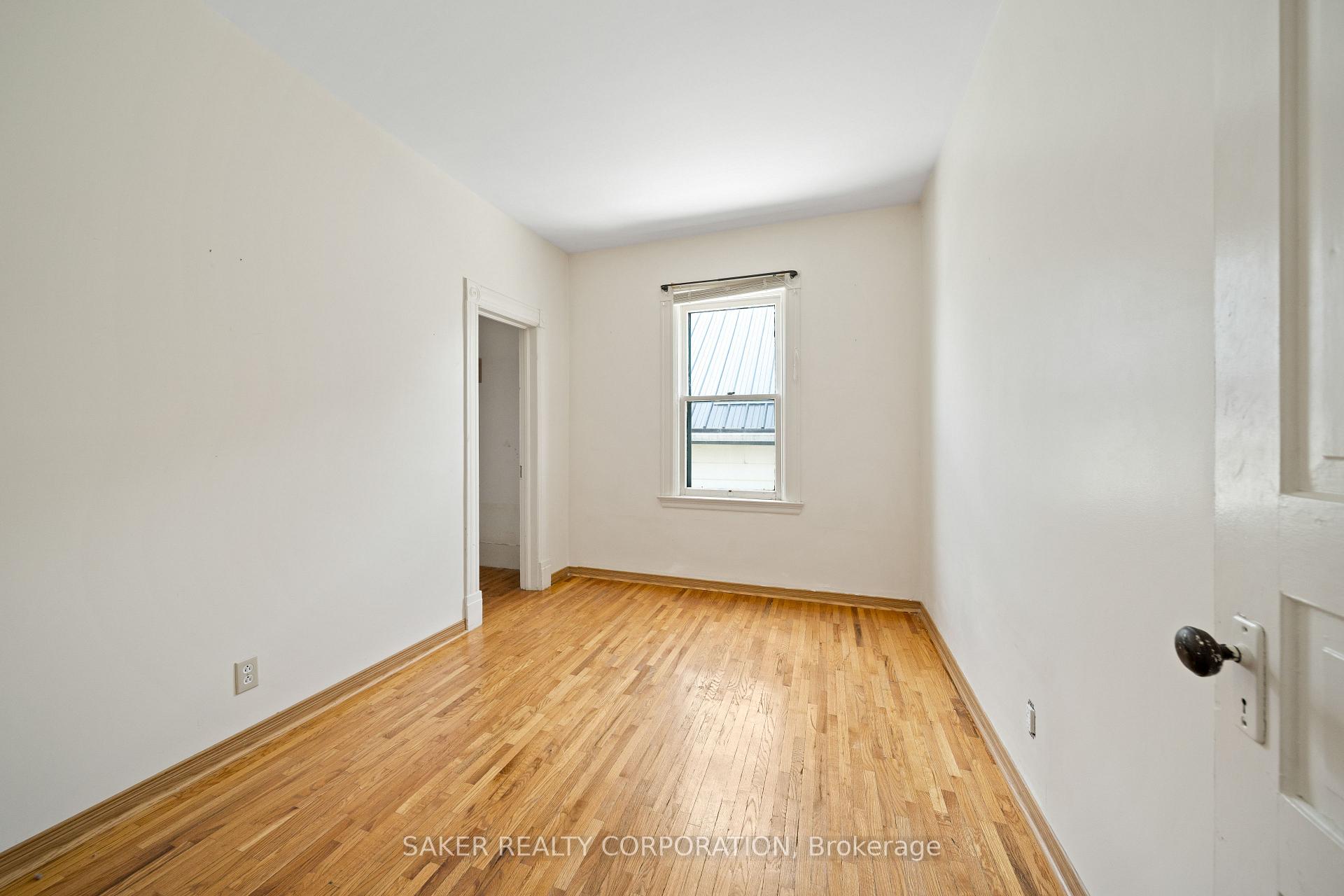 Photo 12 of 79 St Catharine Street, St. Thomas — HOMEH