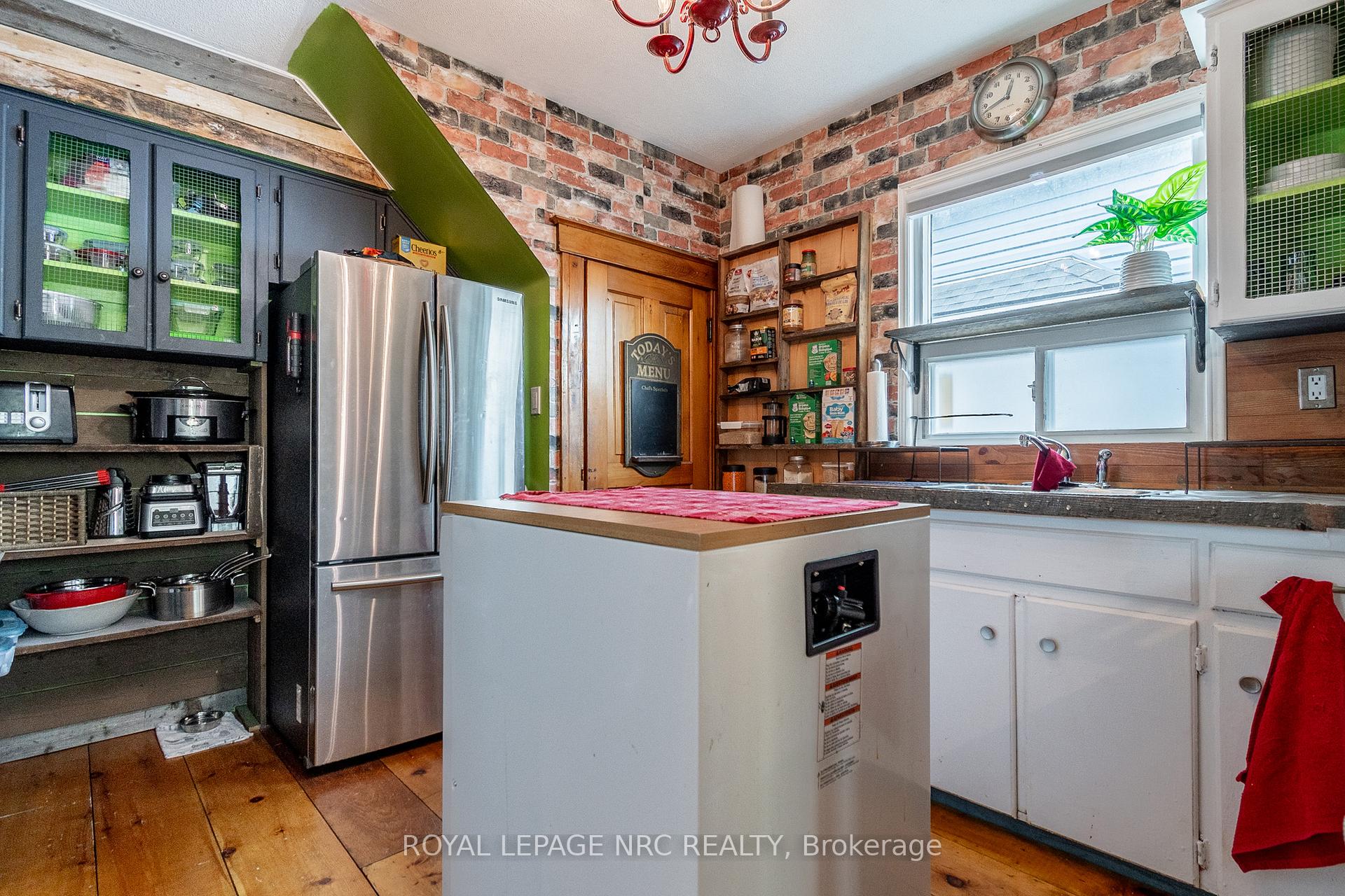 Photo 20 of 178 Lake Street, St. Catharines, Downtown — HOMEH