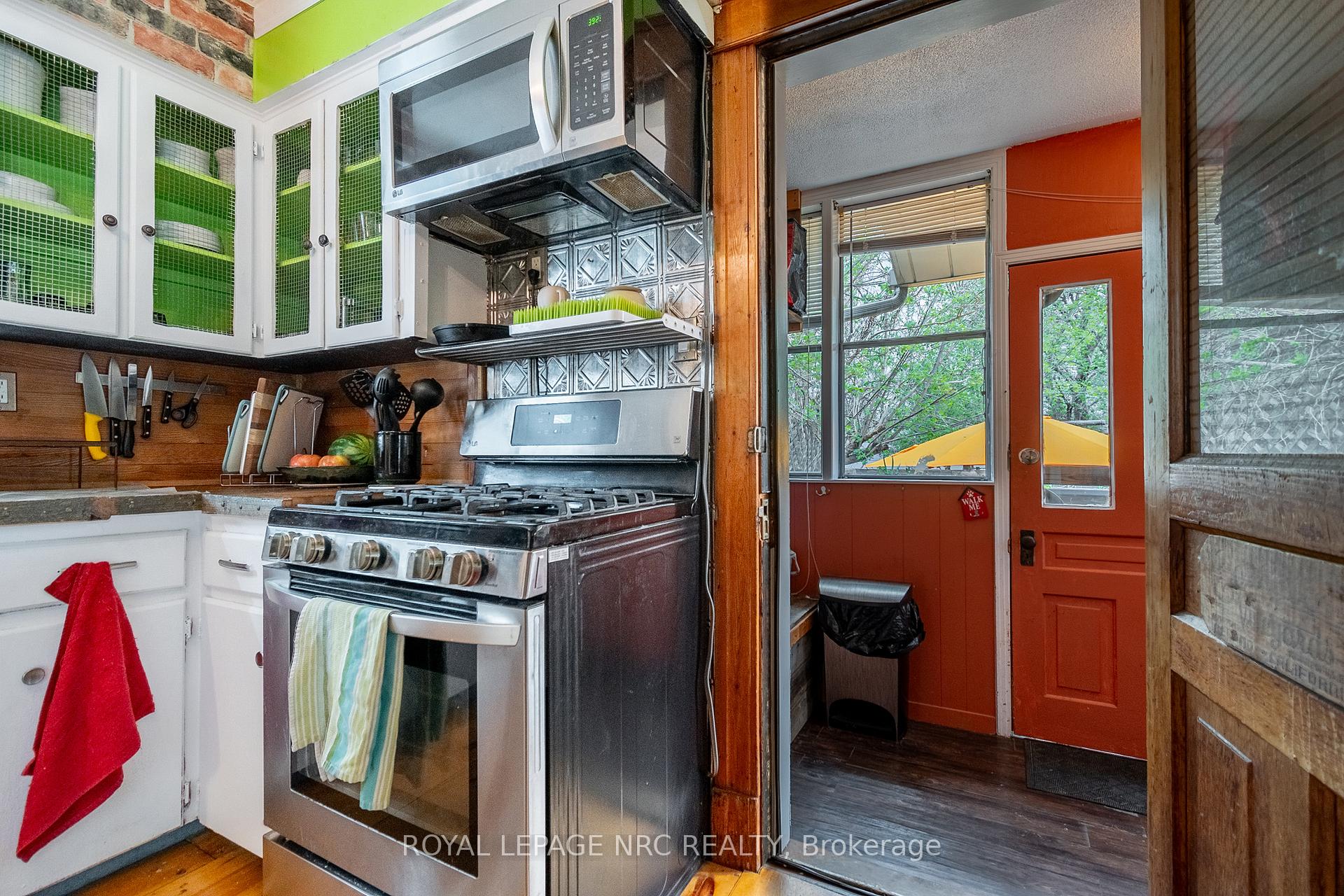 Photo 21 of 178 Lake Street, St. Catharines, Downtown — HOMEH