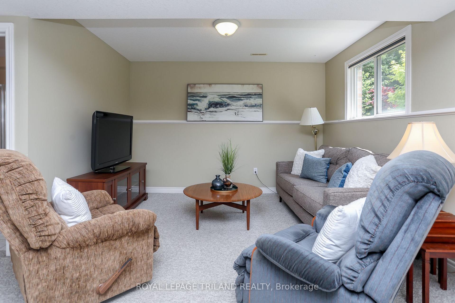 Photo 28 of 20 Linden Lane, St. Thomas — HOMEH