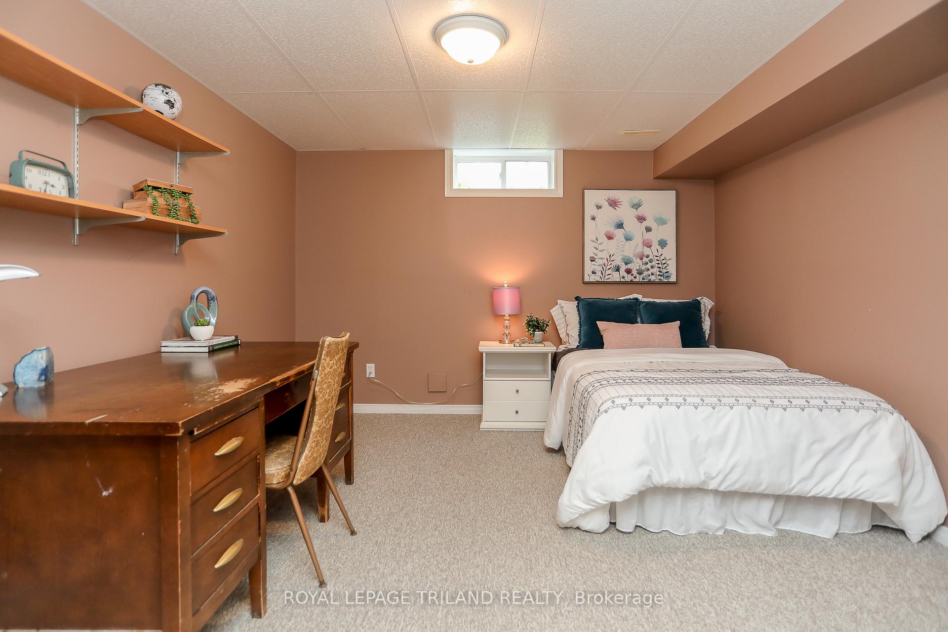 Photo 33 of 20 Linden Lane, St. Thomas — HOMEH