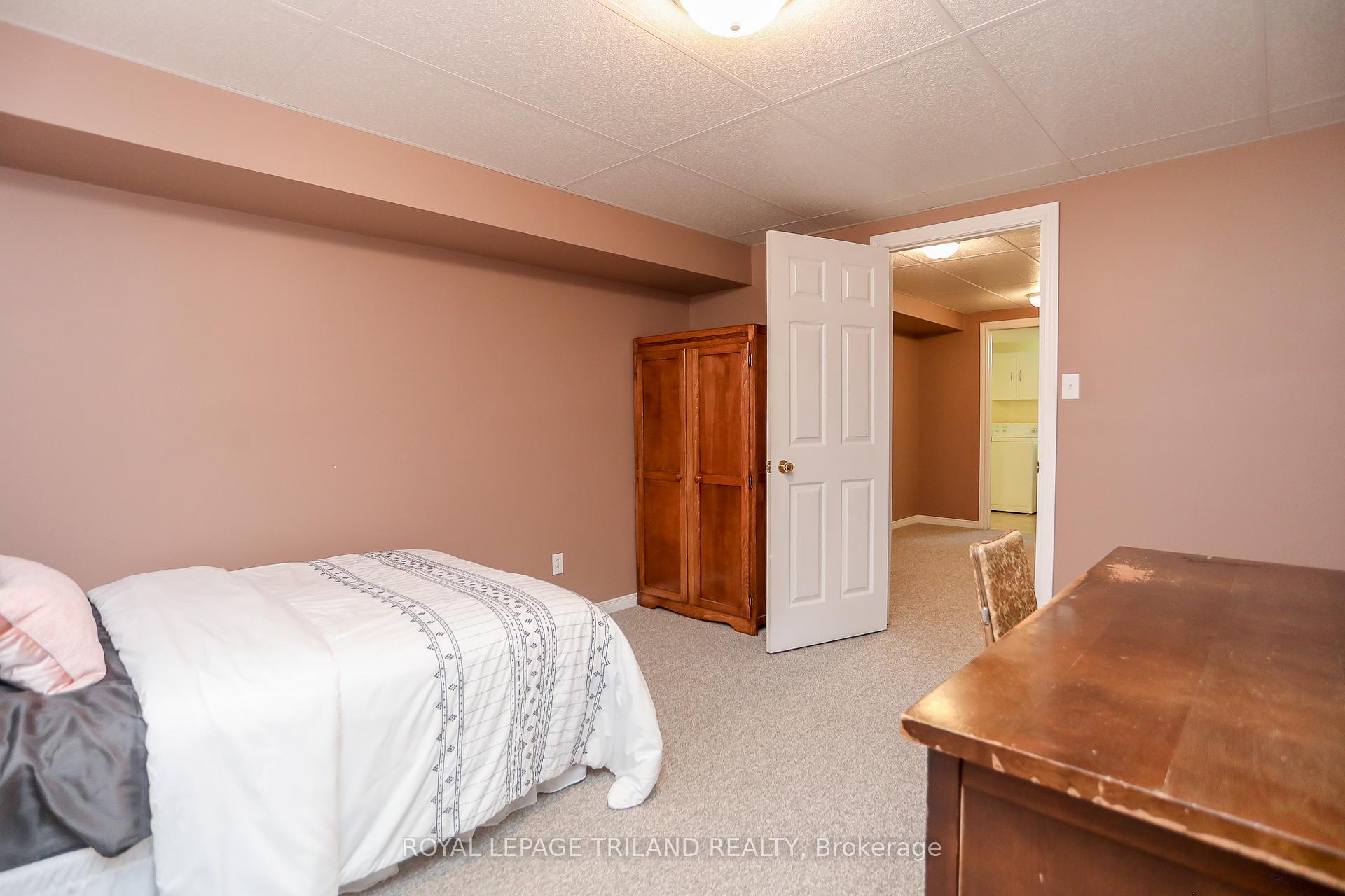 Photo 34 of 20 Linden Lane, St. Thomas — HOMEH