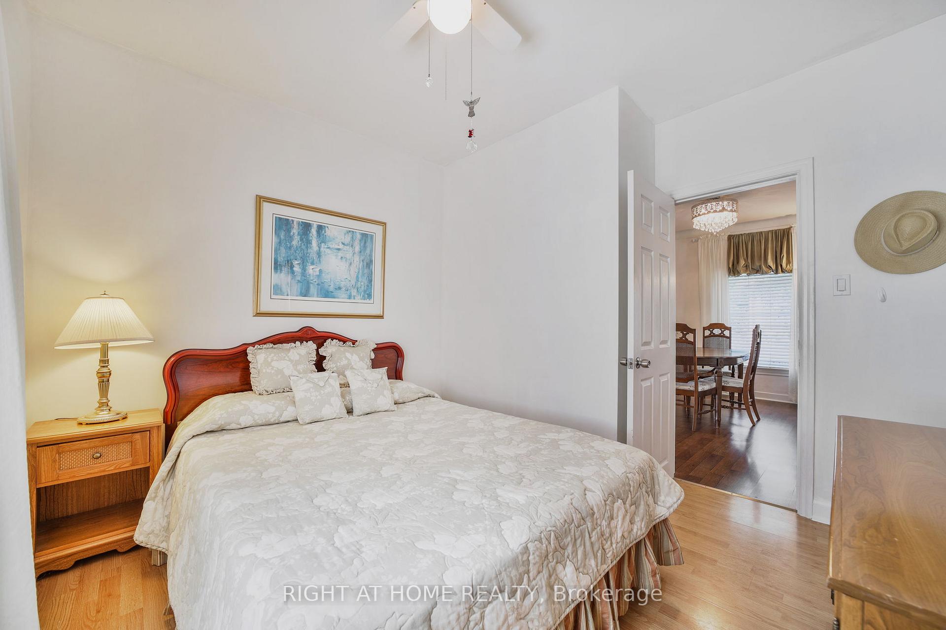 Photo 13 of 37 Cosby Avenue, St. Catharines, Facer — HOMEH