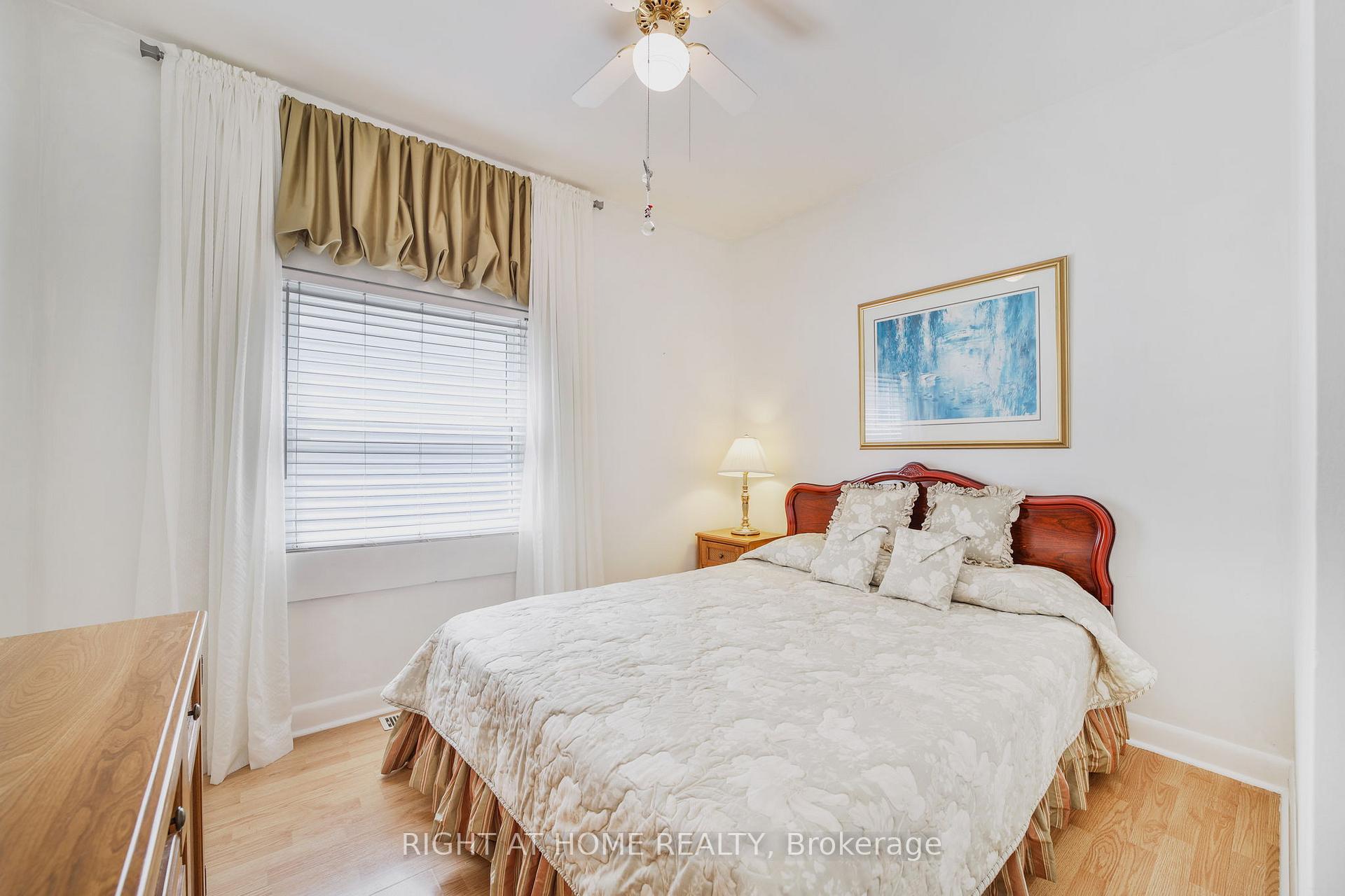 Photo 14 of 37 Cosby Avenue, St. Catharines, Facer — HOMEH