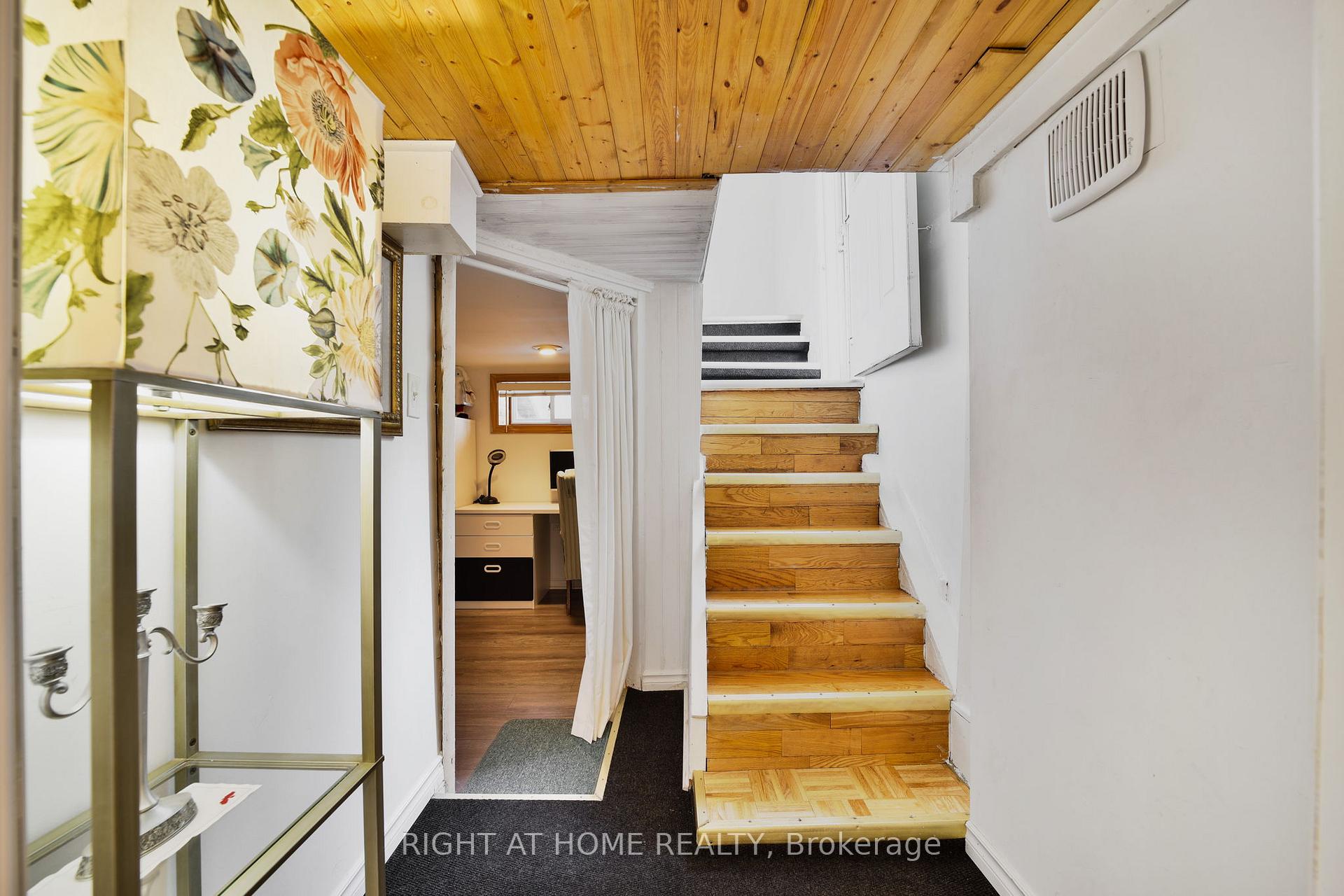 Photo 19 of 37 Cosby Avenue, St. Catharines, Facer — HOMEH