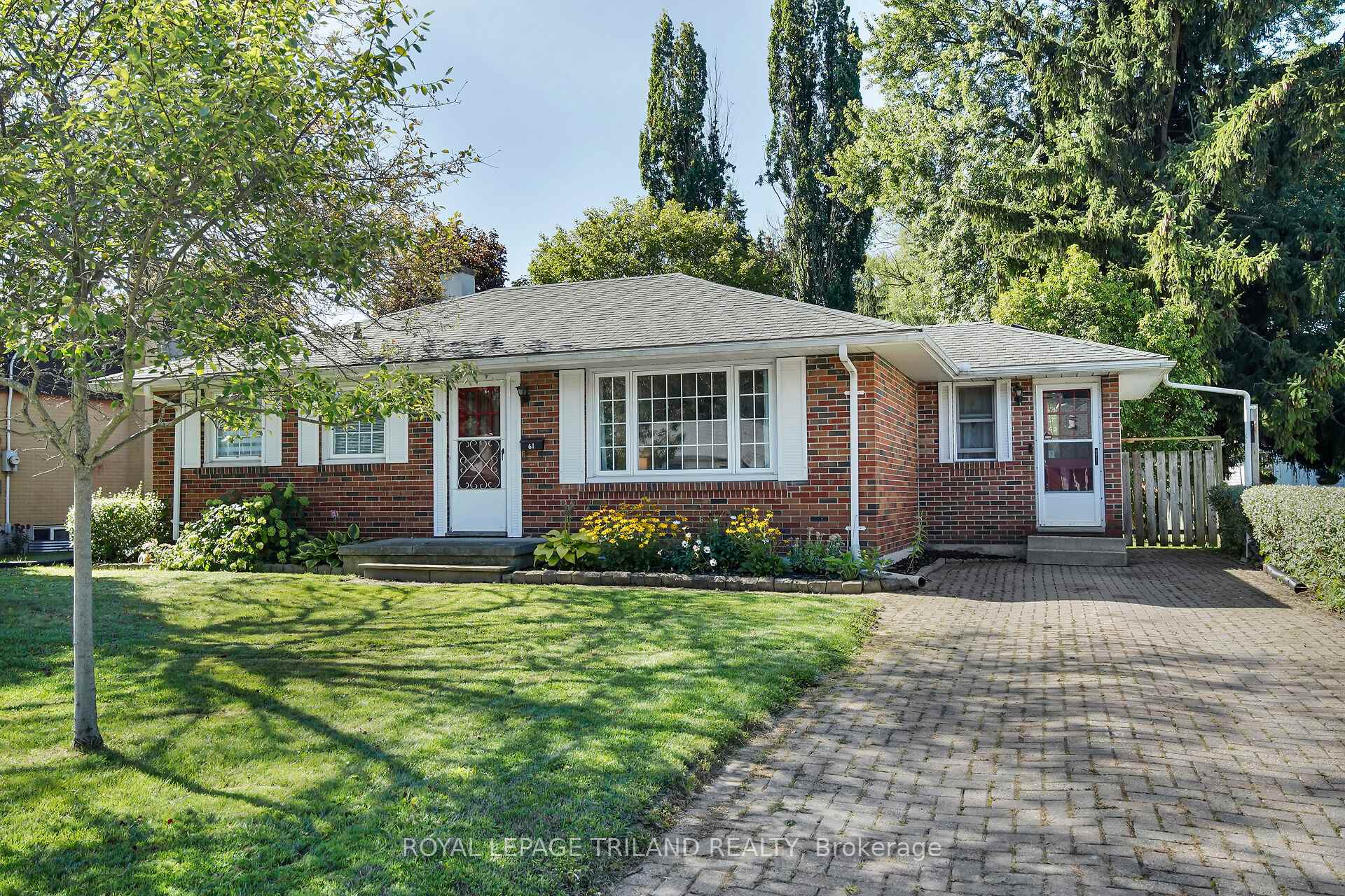 Photo 1 of 61 Churchill Crescent, St. Thomas — HOMEH