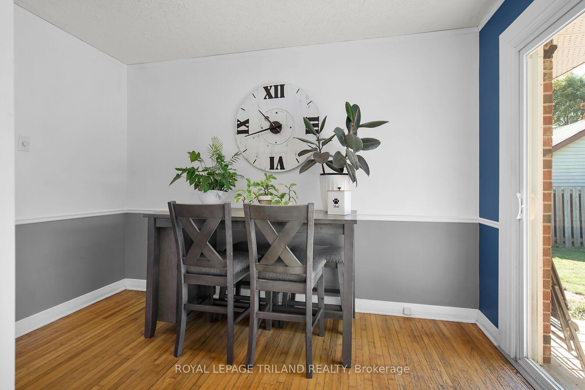 Photo 12 of 61 Churchill Crescent, St. Thomas — HOMEH