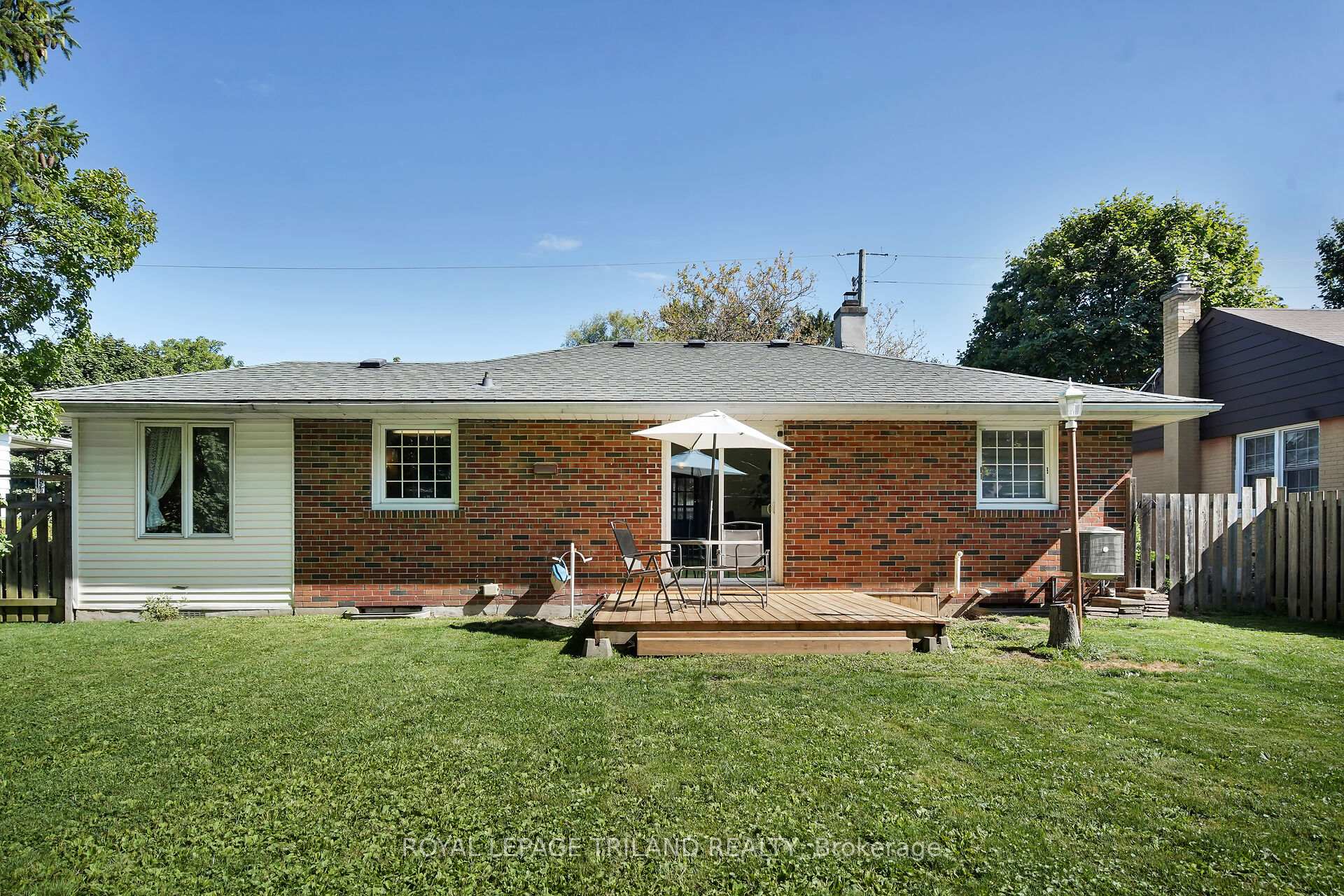 Photo 37 of 61 Churchill Crescent, St. Thomas — HOMEH