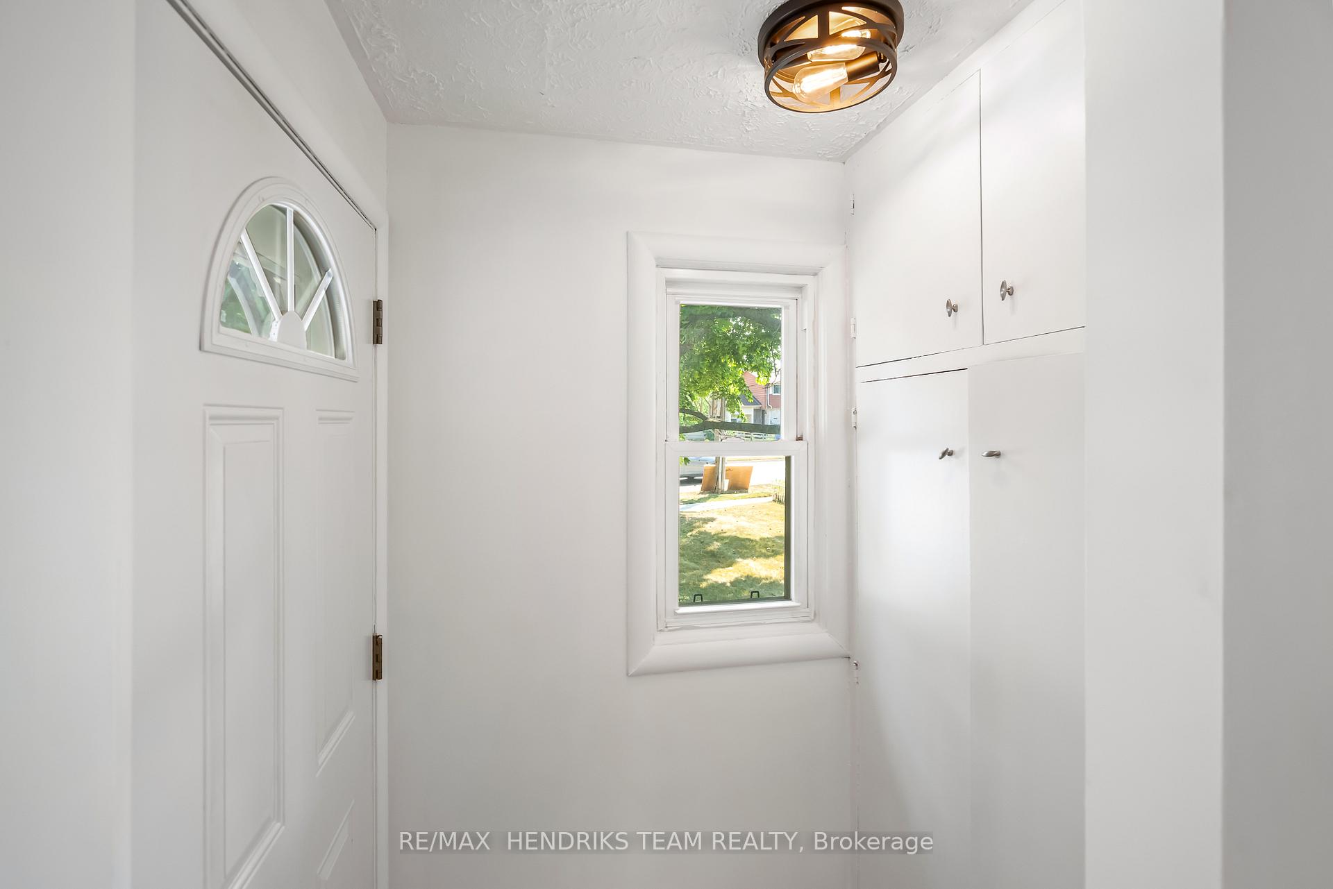 Photo 8 of 311 Linwell Road, St. Catharines, Vine/Linwell — HOMEH