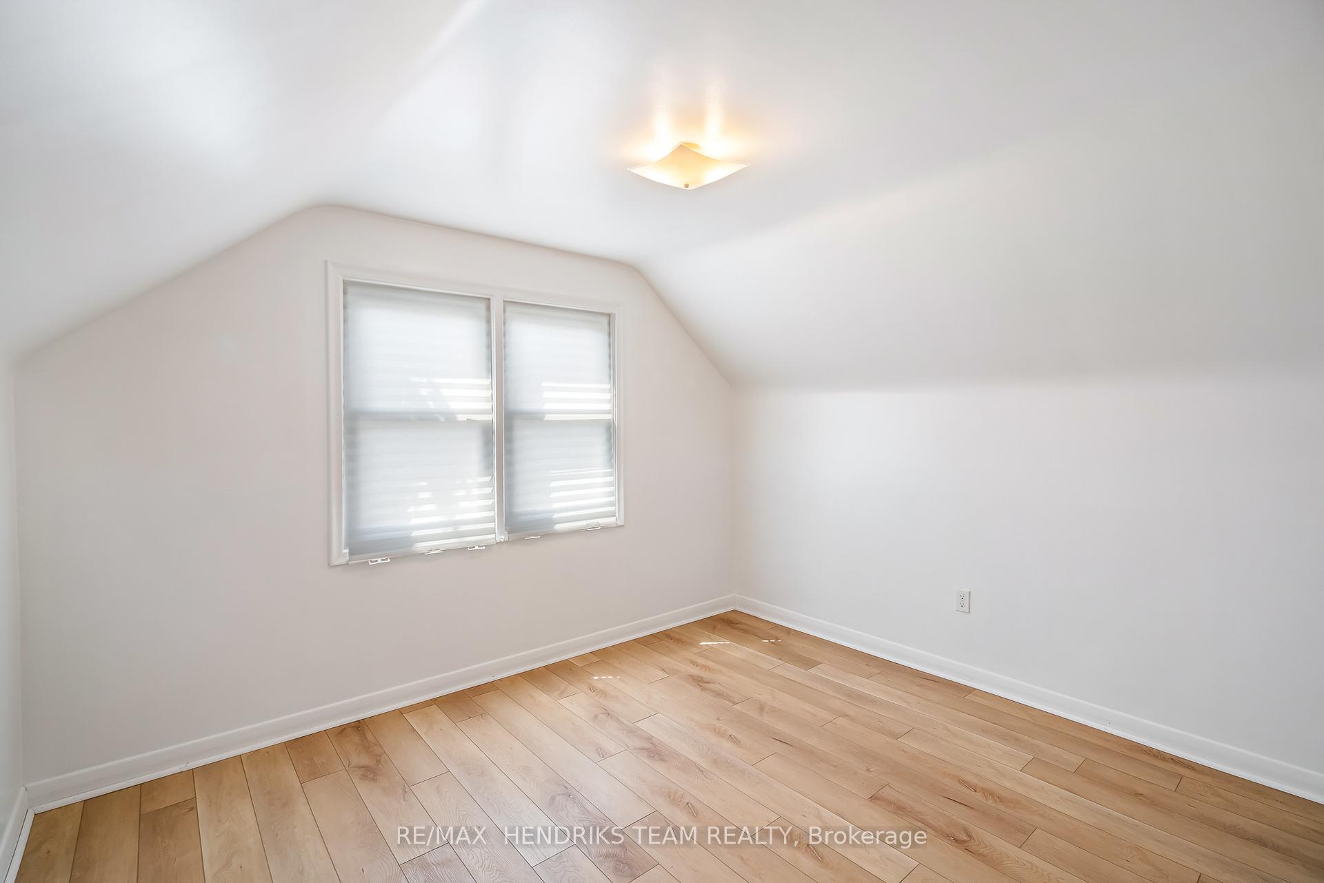 Photo 23 of 311 Linwell Road, St. Catharines, Vine/Linwell — HOMEH