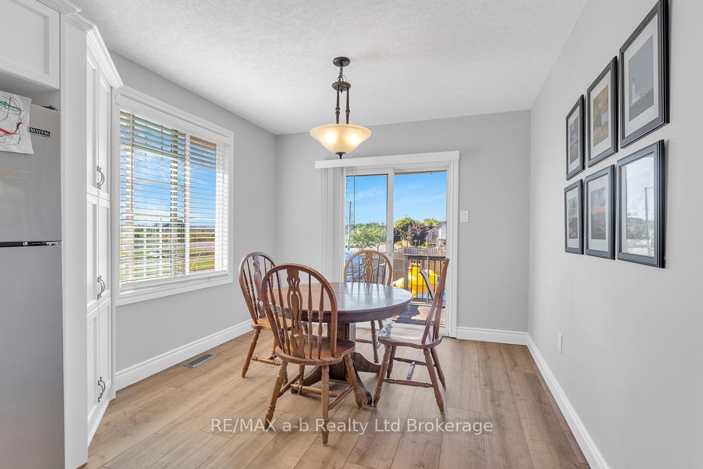 Photo 9 of 72 Ponsford Place, St. Thomas — HOMEH