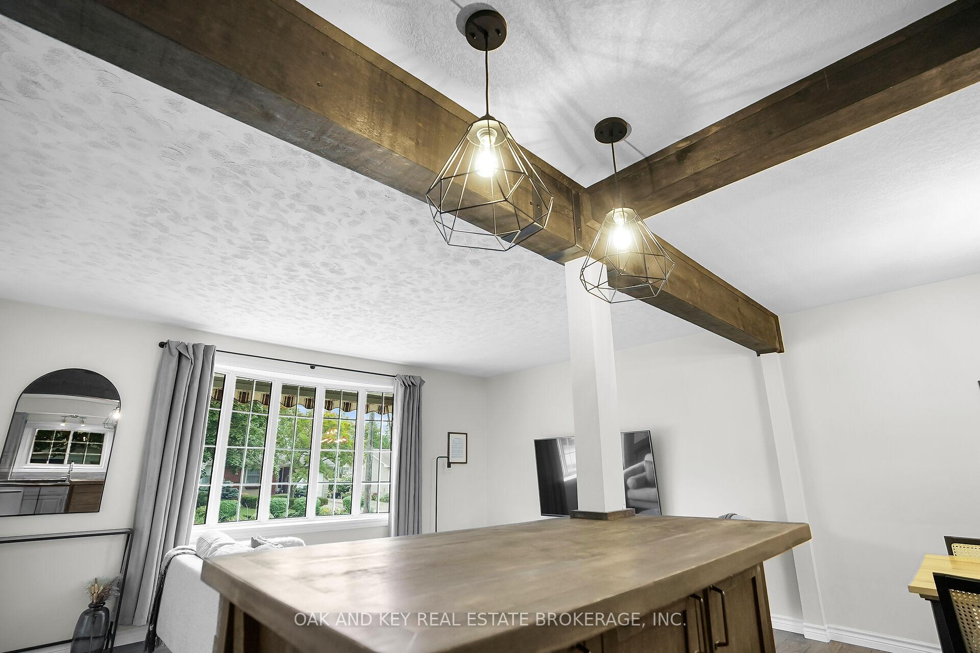 Photo 5 of 59 Dunwich Drive, St. Thomas — HOMEH