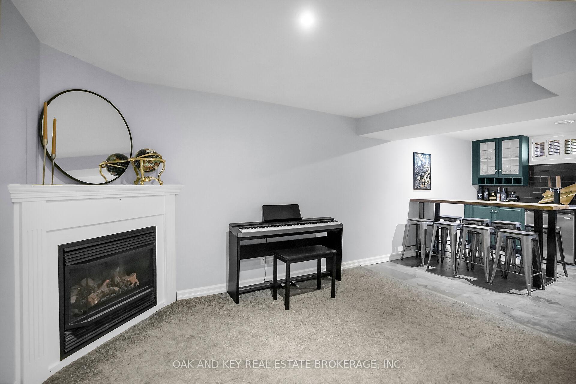 Photo 12 of 59 Dunwich Drive, St. Thomas — HOMEH