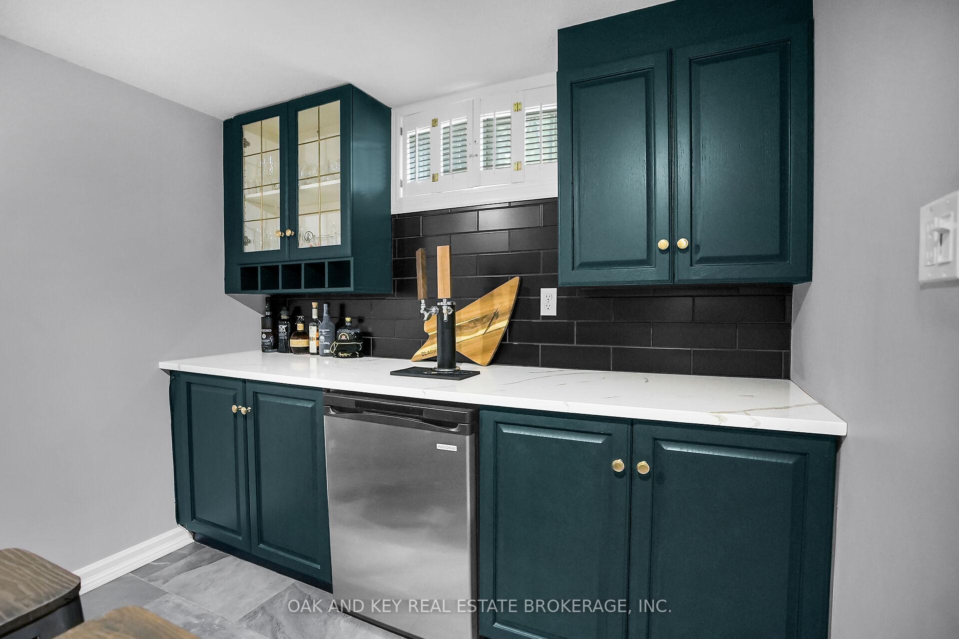 Photo 16 of 59 Dunwich Drive, St. Thomas — HOMEH