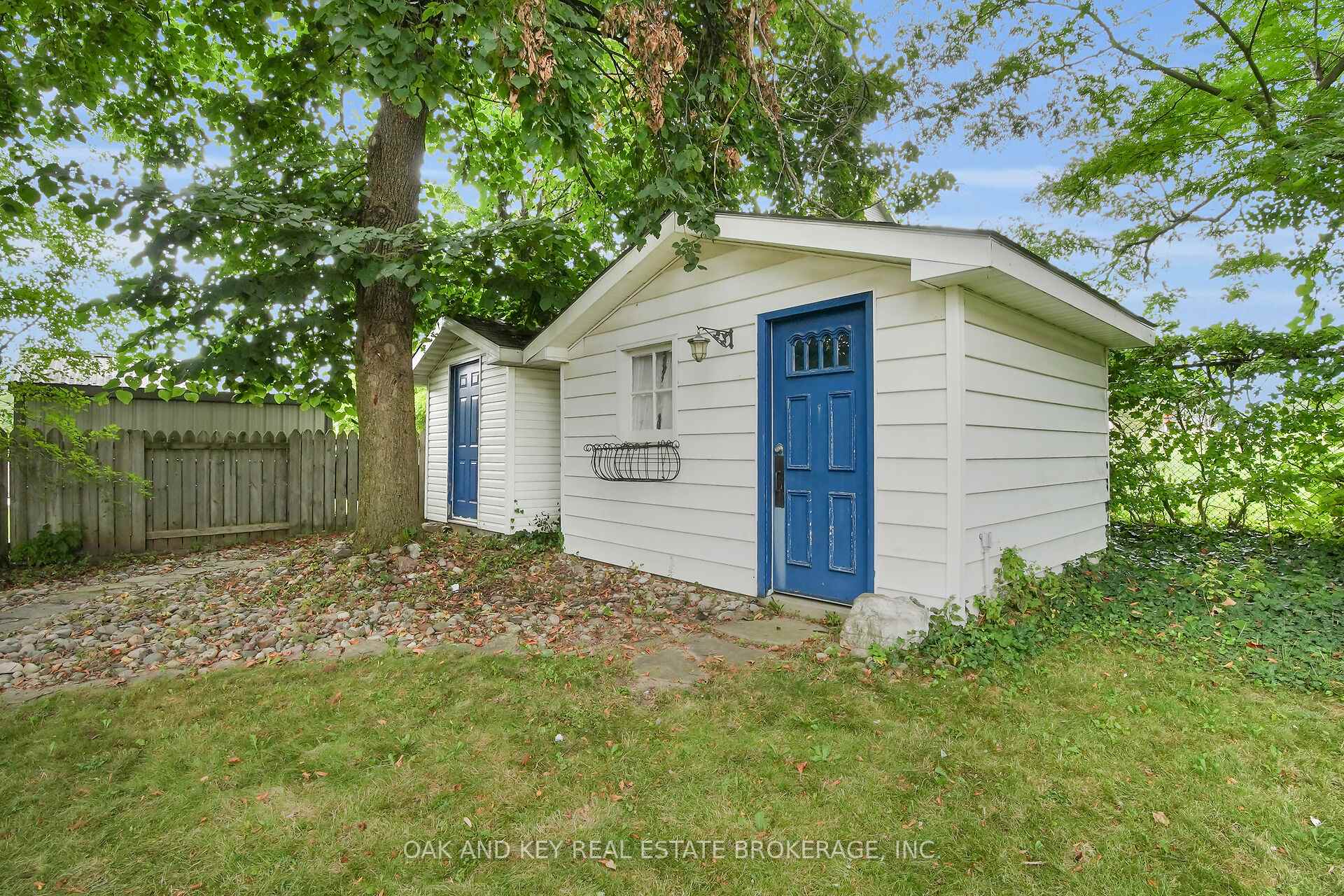Photo 29 of 59 Dunwich Drive, St. Thomas — HOMEH