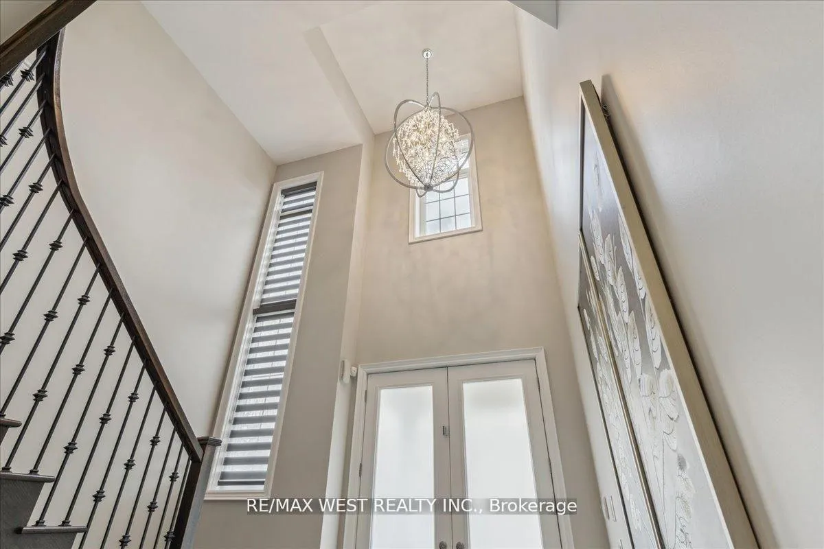 Photo 21 of 39 Condor Way, Vaughan, Kleinburg — HOMEH