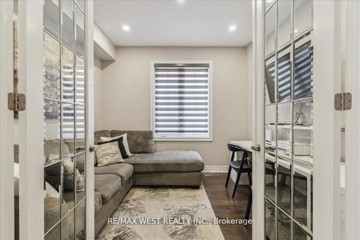 Photo 40 of 39 Condor Way, Vaughan, Kleinburg — HOMEH