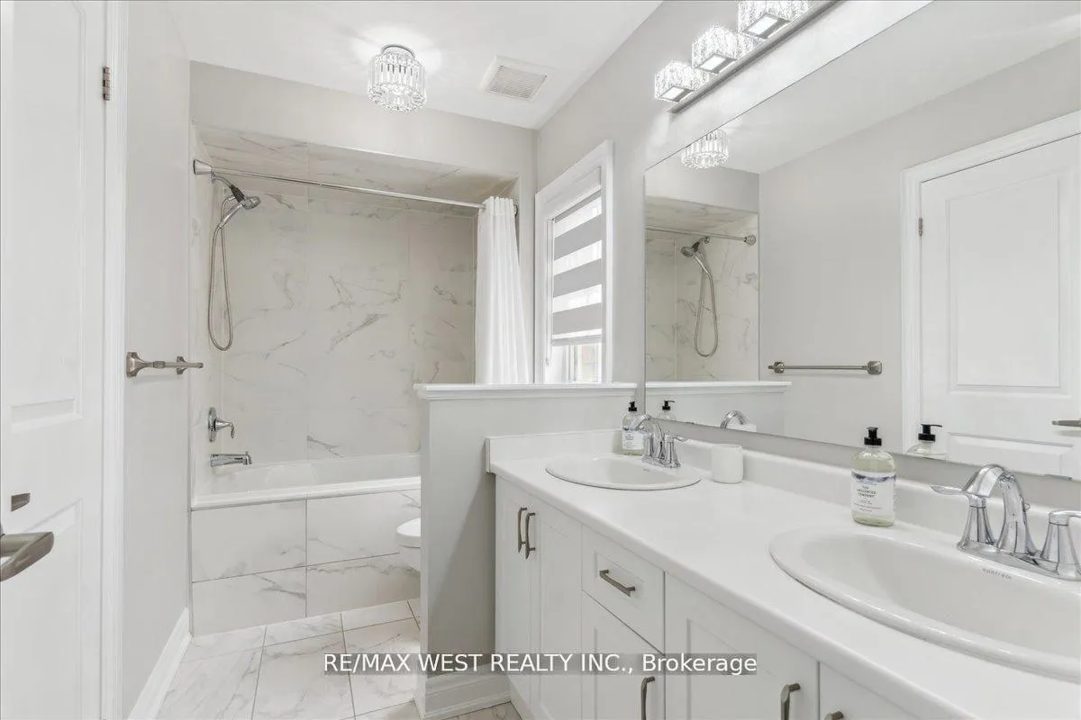 Photo 171 of 39 Condor Way, Vaughan, Kleinburg — HOMEH