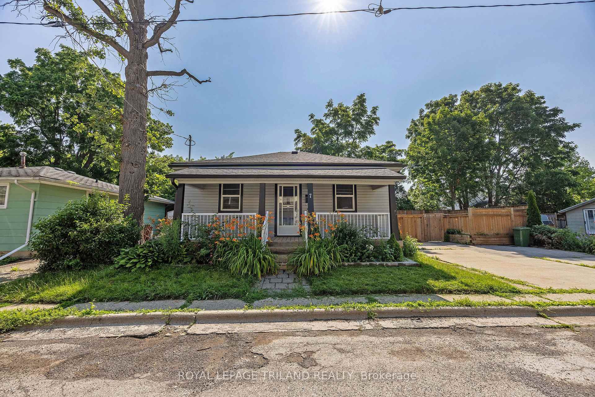 Photo 1 of 7 Penwarden Street, St. Thomas — HOMEH