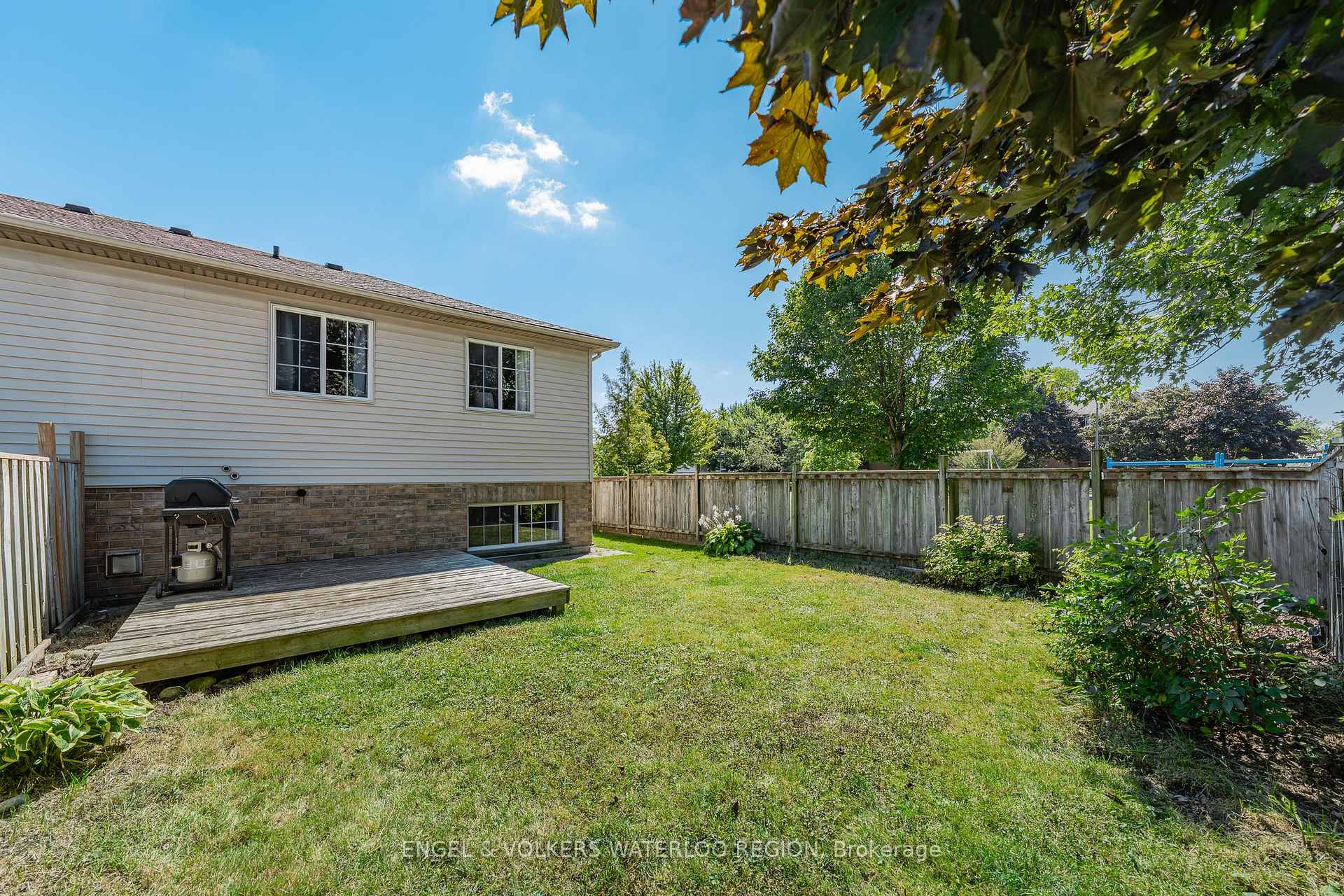 Front of 181 Walsh Crescent