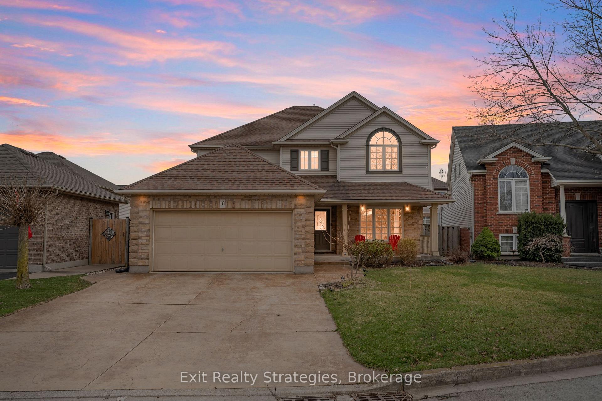 Photo 1 of 18 Briarwood Drive, St. Catharines, Rykert/Vansickle — HOMEH