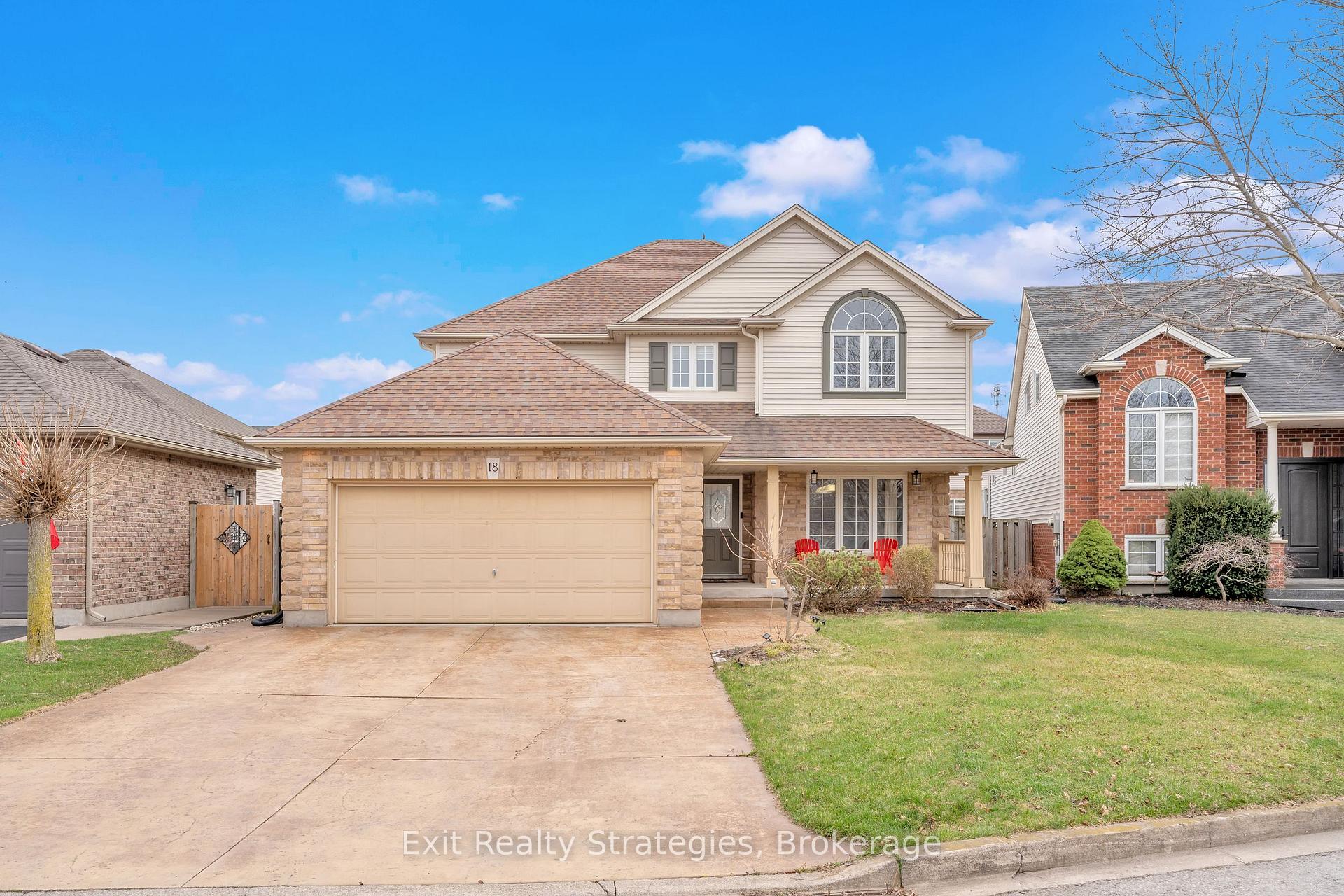 Photo 2 of 18 Briarwood Drive, St. Catharines, Rykert/Vansickle — HOMEH