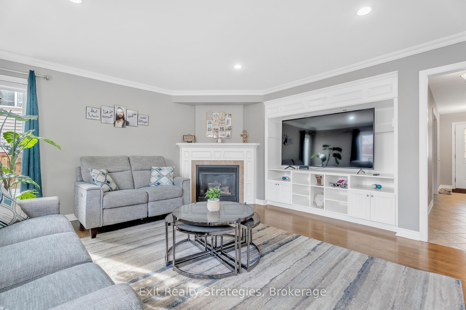 Photo 9 of 18 Briarwood Drive, St. Catharines, Rykert/Vansickle — HOMEH