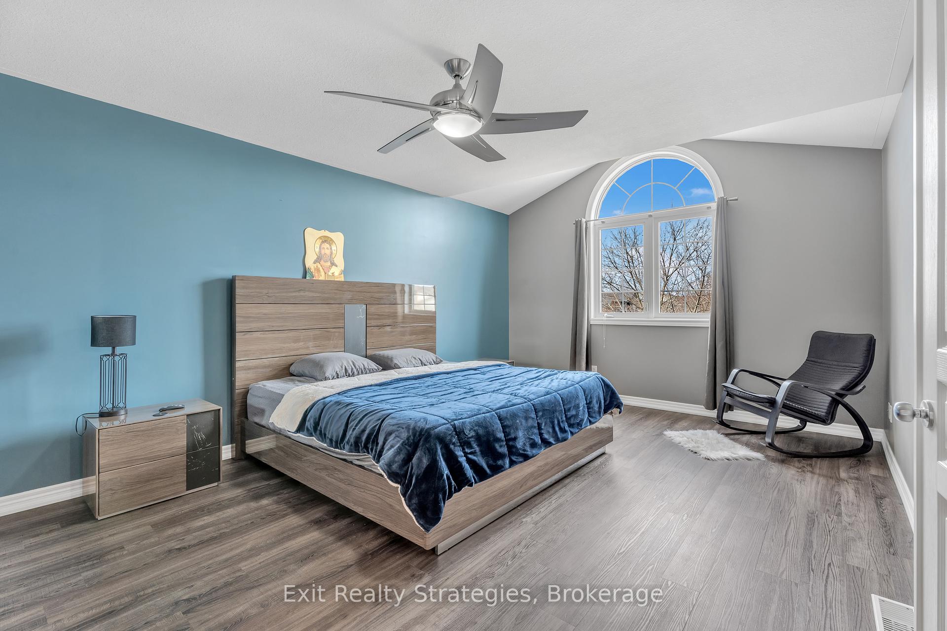 Photo 22 of 18 Briarwood Drive, St. Catharines, Rykert/Vansickle — HOMEH