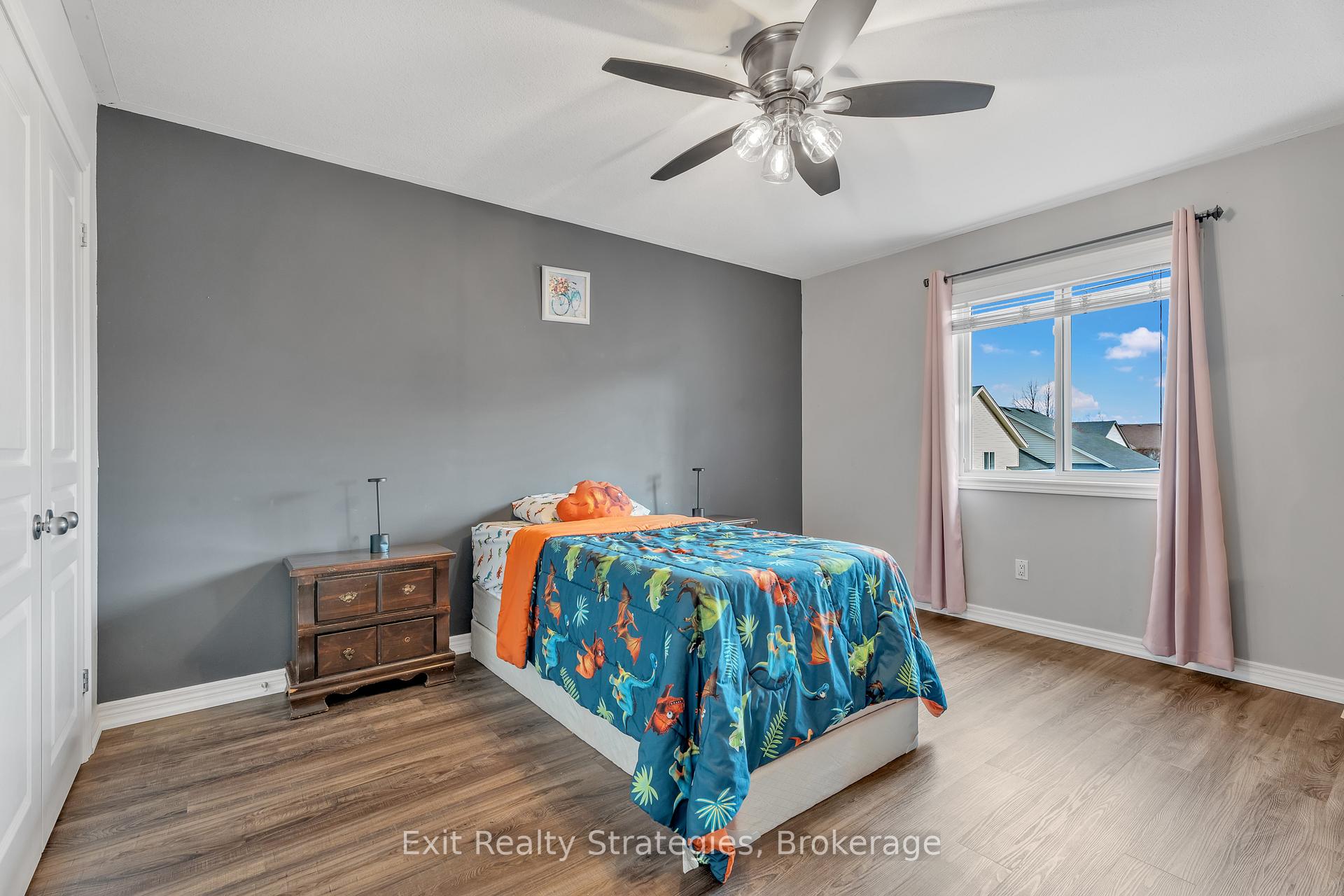Photo 30 of 18 Briarwood Drive, St. Catharines, Rykert/Vansickle — HOMEH