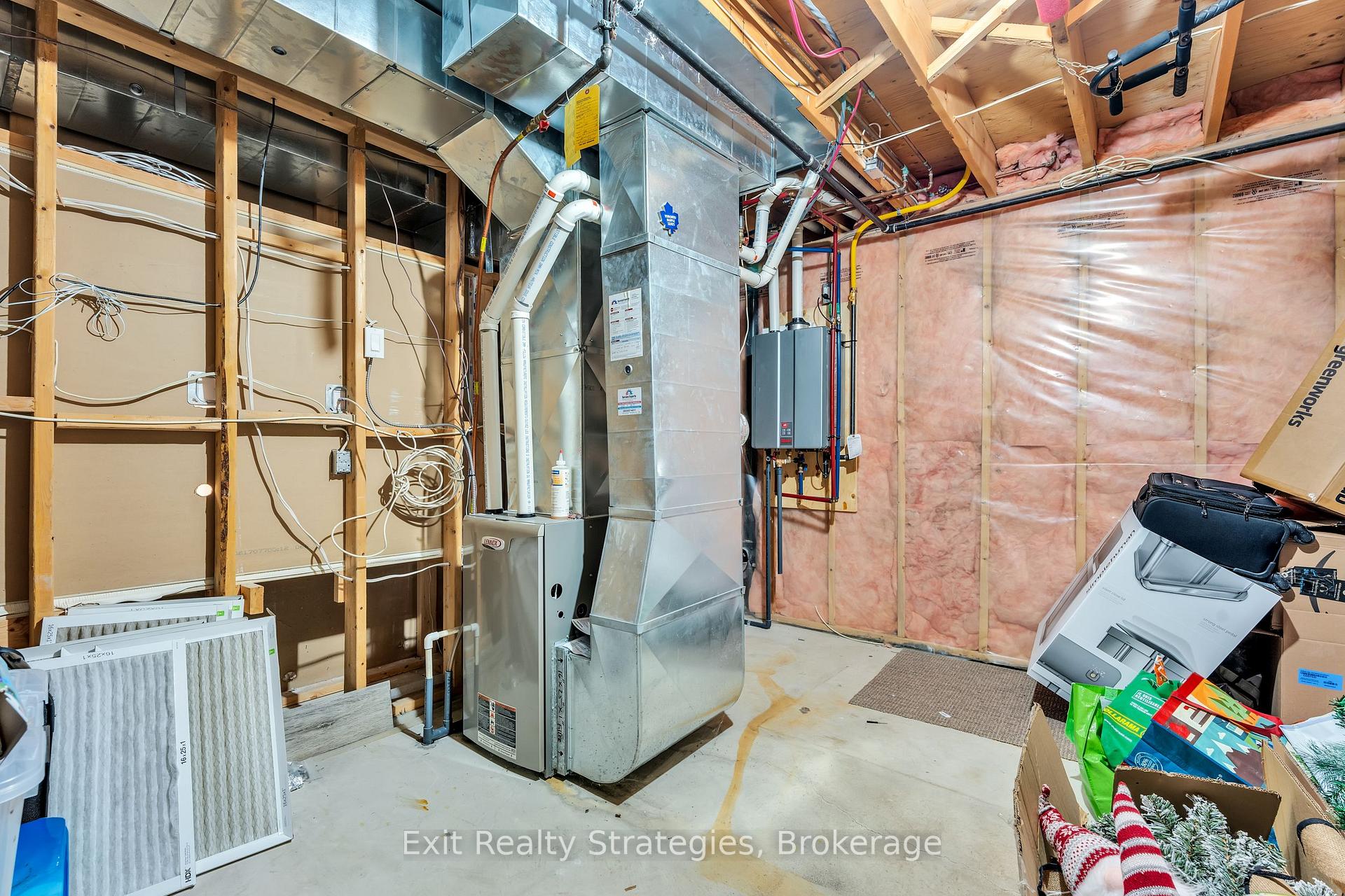 Photo 37 of 18 Briarwood Drive, St. Catharines, Rykert/Vansickle — HOMEH