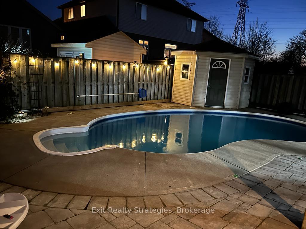 Photo 41 of 18 Briarwood Drive, St. Catharines, Rykert/Vansickle — HOMEH