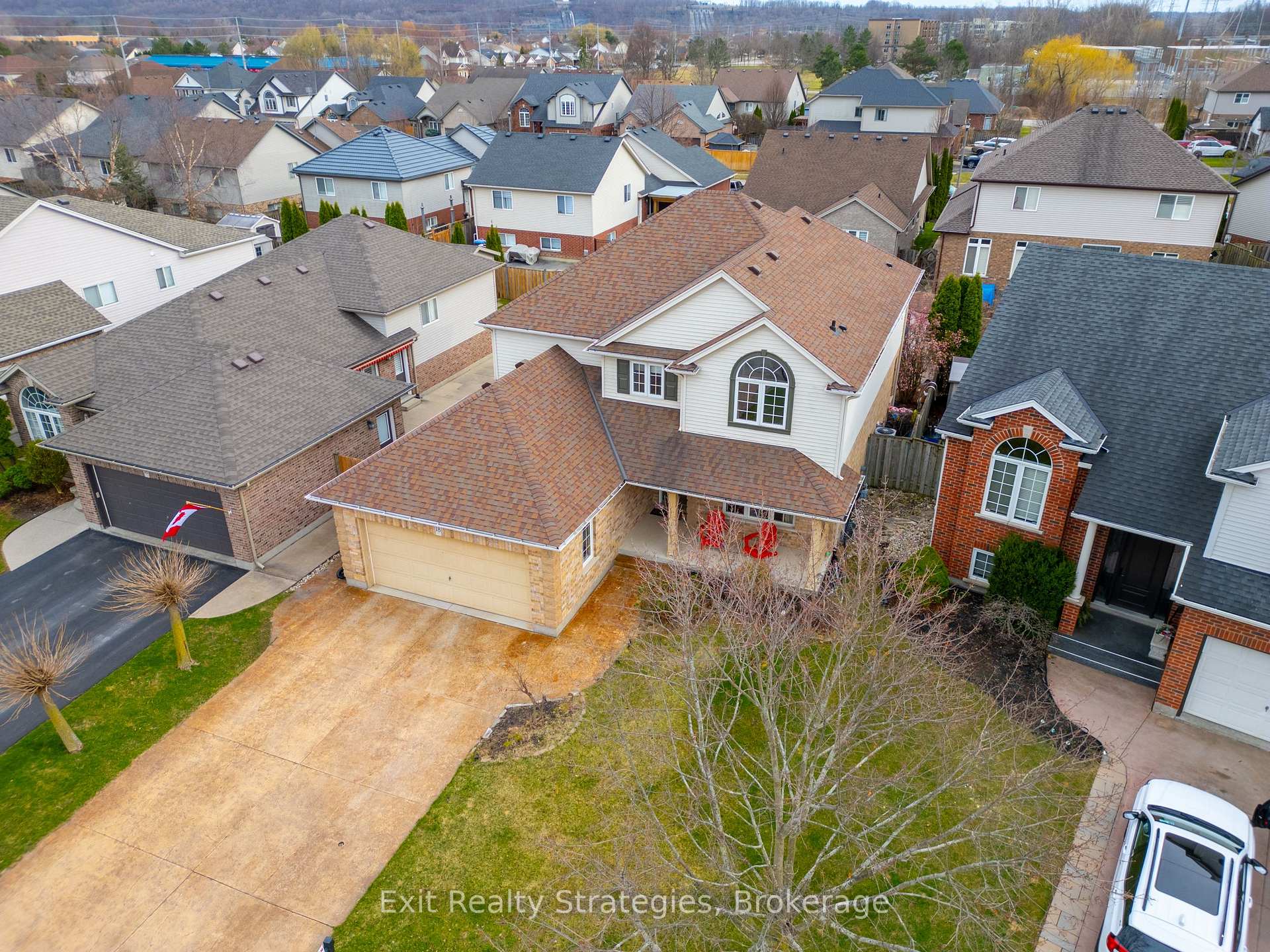 Photo 45 of 18 Briarwood Drive, St. Catharines, Rykert/Vansickle — HOMEH