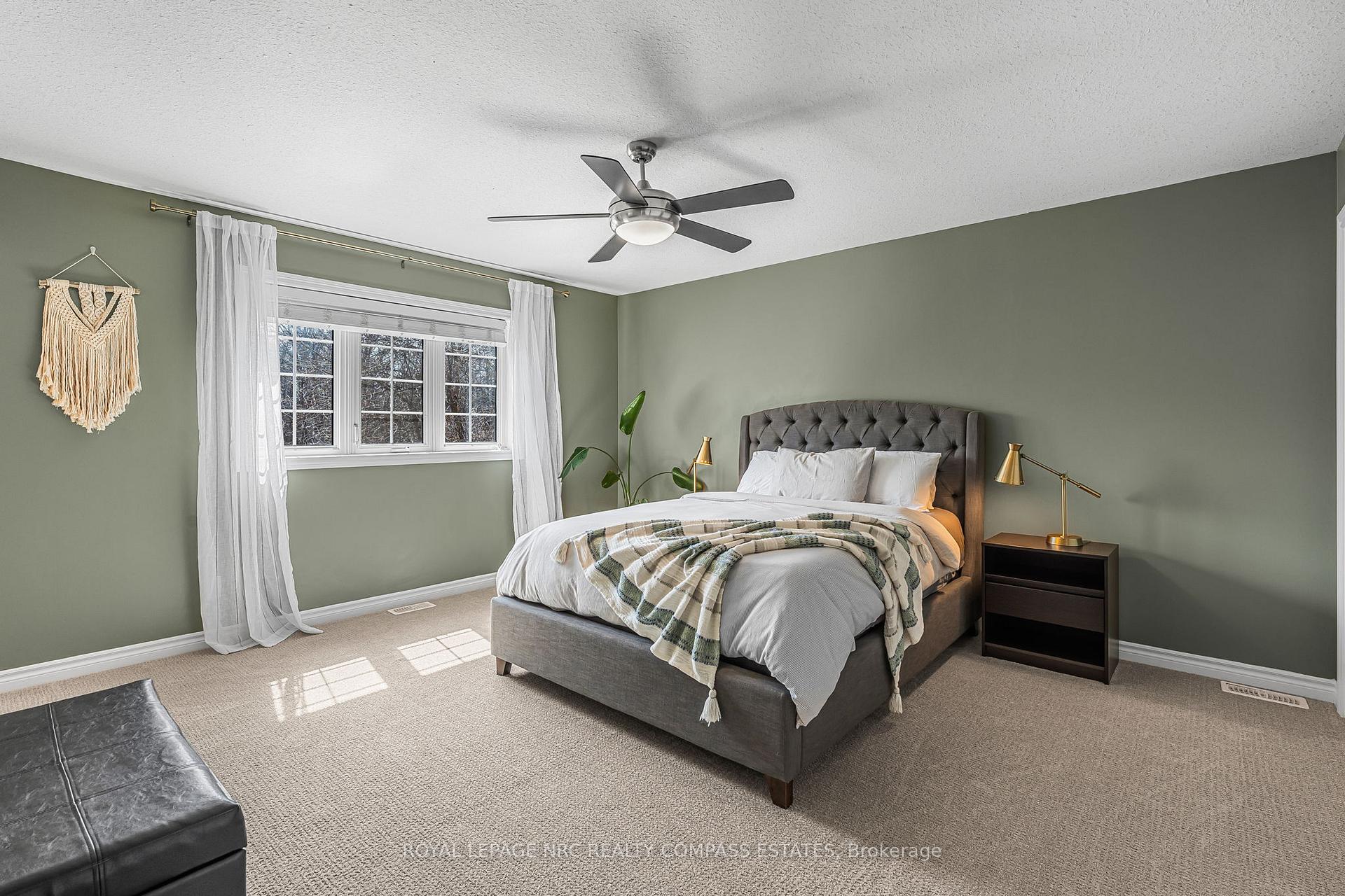 Photo 22 of Unit 4, 41 Broadway Avenue, St. Catharines, Port Weller — HOMEH