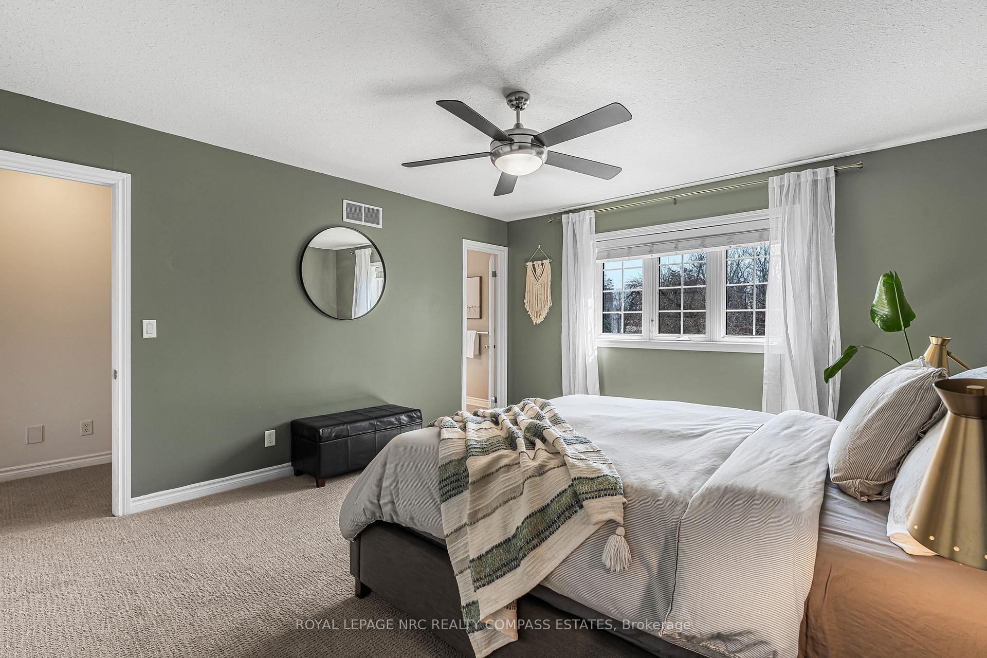 Photo 23 of Unit 4, 41 Broadway Avenue, St. Catharines, Port Weller — HOMEH