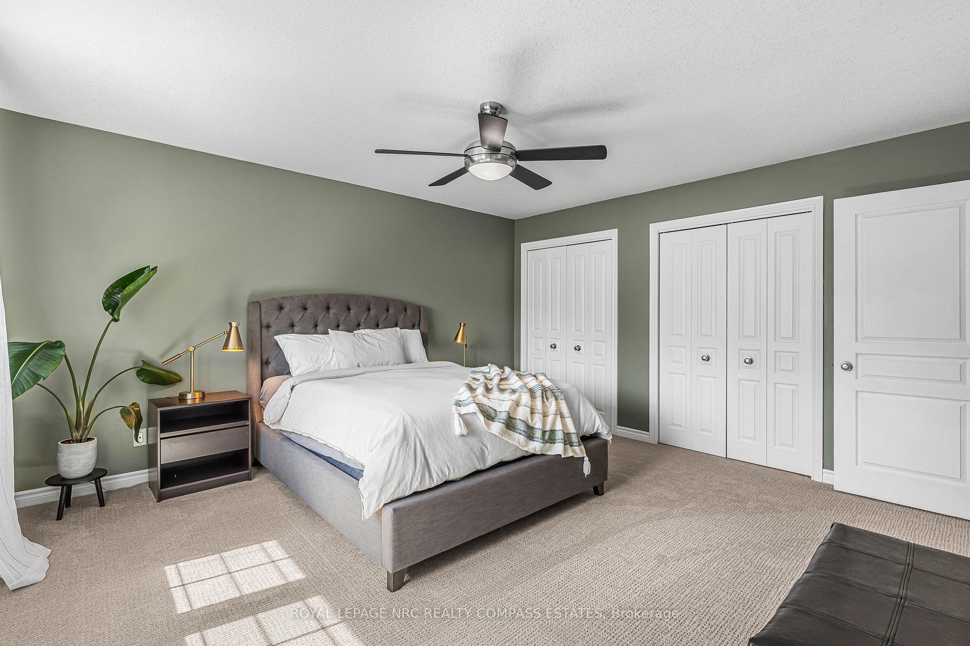 Photo 24 of Unit 4, 41 Broadway Avenue, St. Catharines, Port Weller — HOMEH