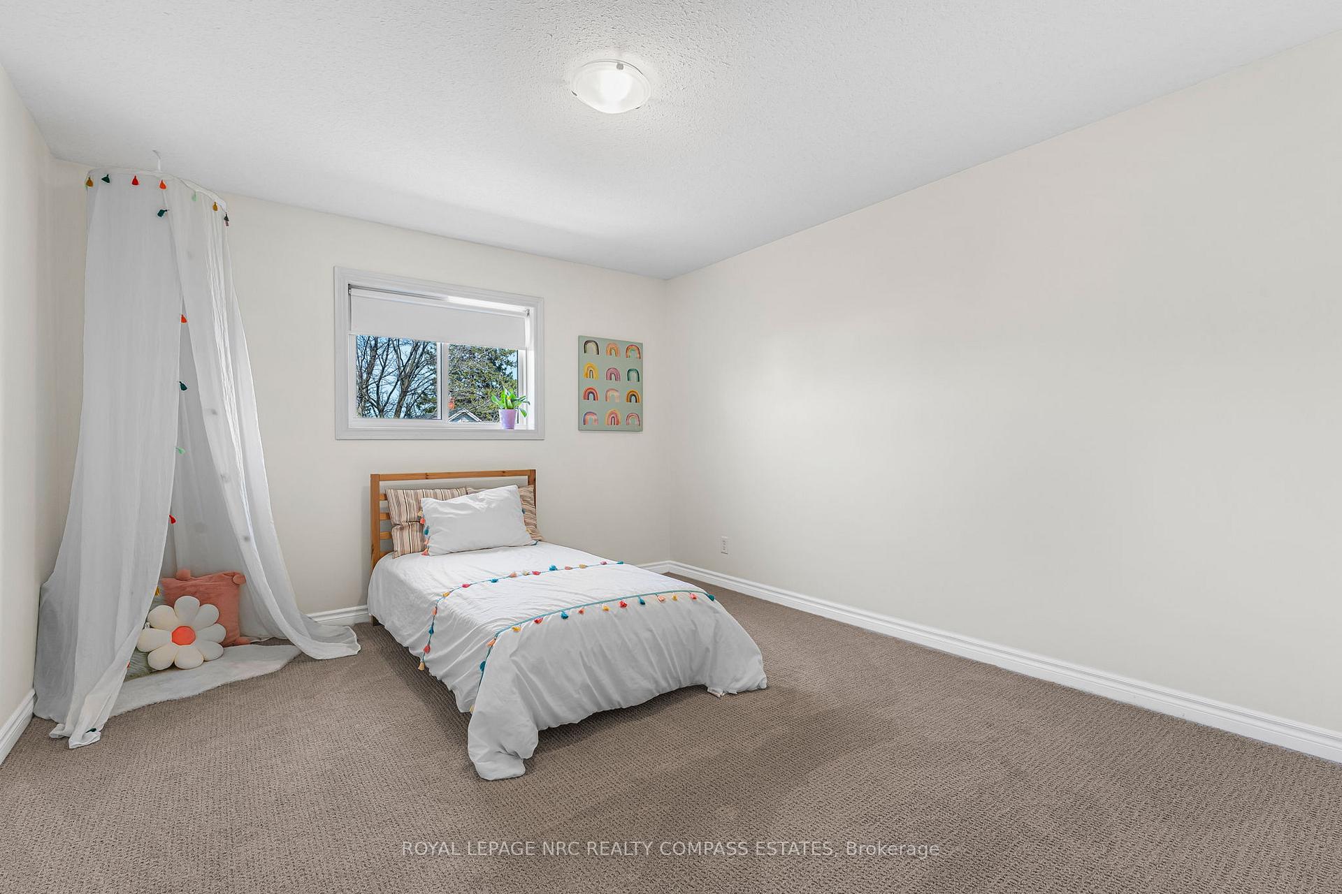Photo 28 of Unit 4, 41 Broadway Avenue, St. Catharines, Port Weller — HOMEH