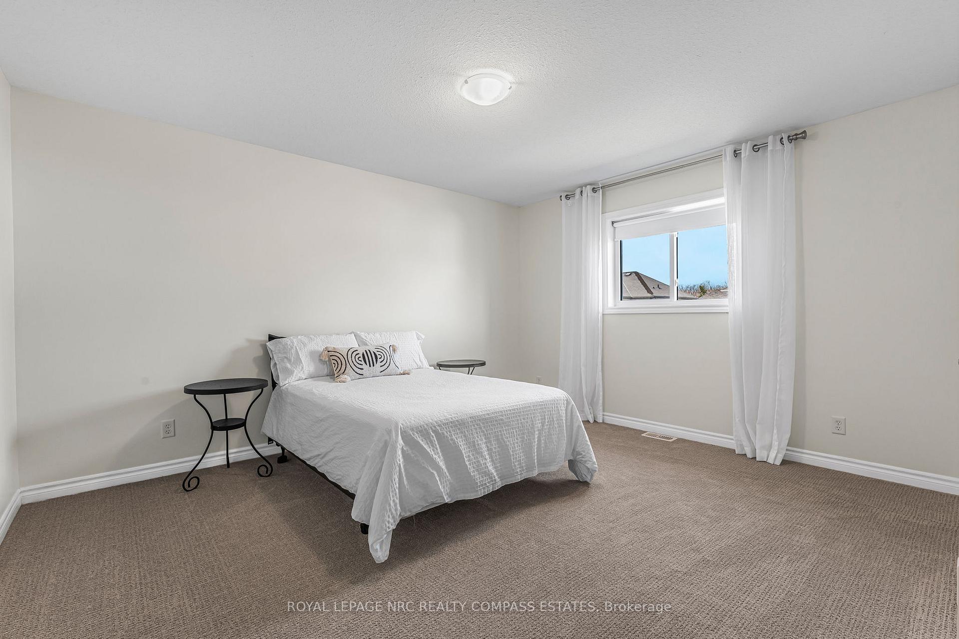 Photo 30 of Unit 4, 41 Broadway Avenue, St. Catharines, Port Weller — HOMEH
