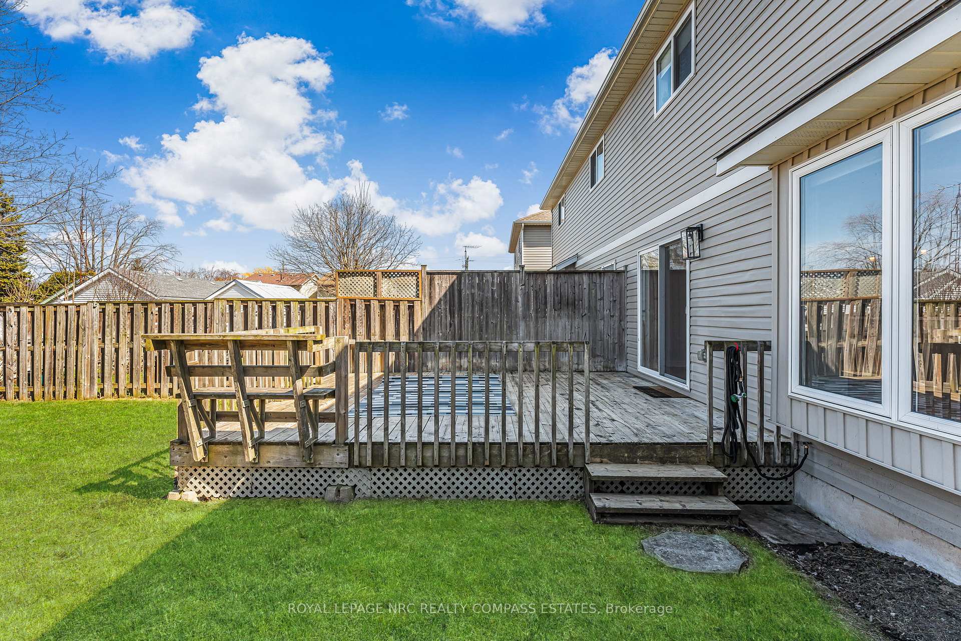 Photo 43 of Unit 4, 41 Broadway Avenue, St. Catharines, Port Weller — HOMEH
