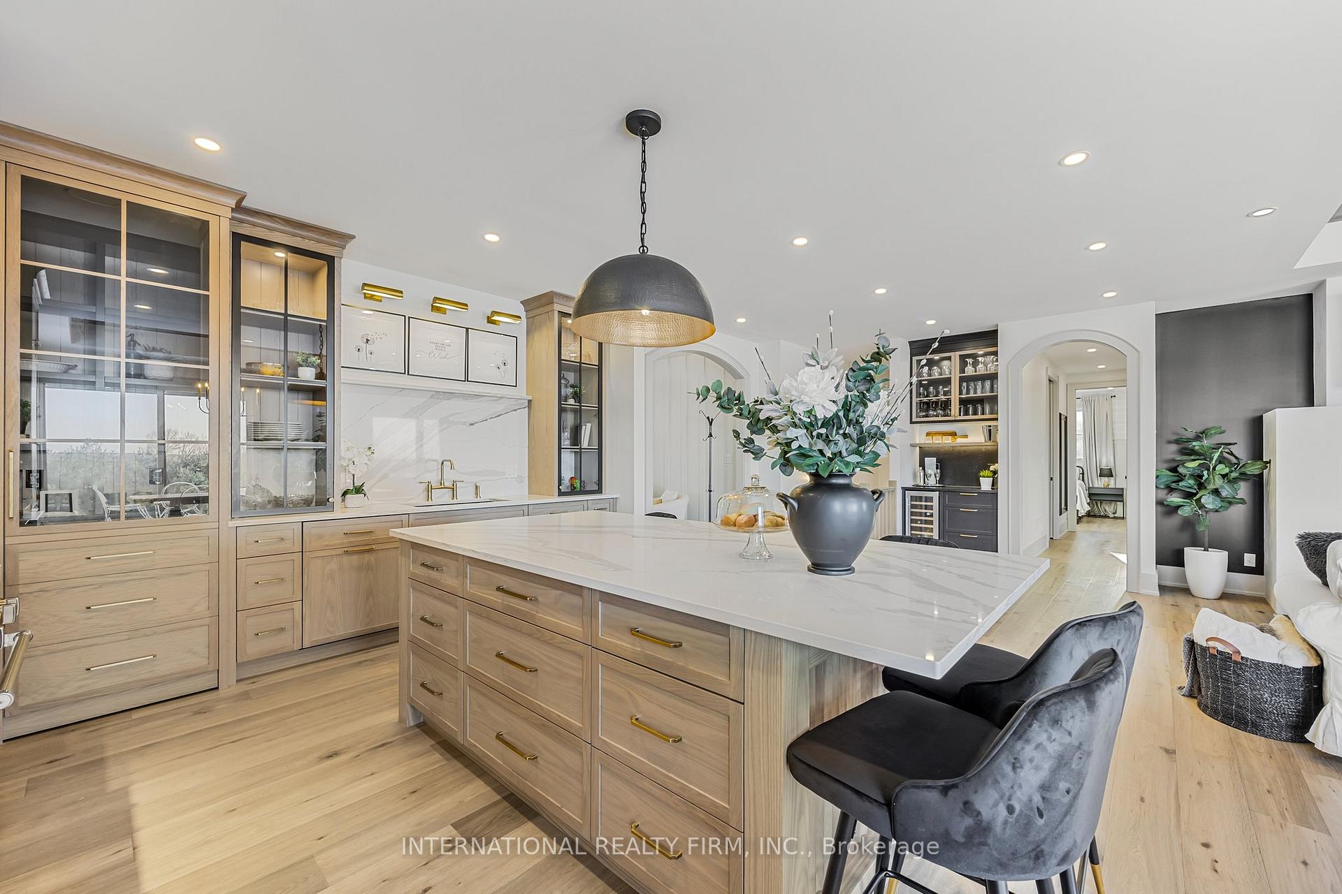Photo 8 of 2872 Old Second Road S, Springwater, Midhurst — HOMEH