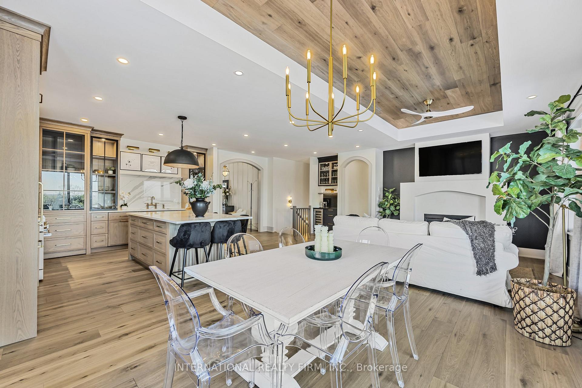 Photo 12 of 2872 Old Second Road S, Springwater, Midhurst — HOMEH