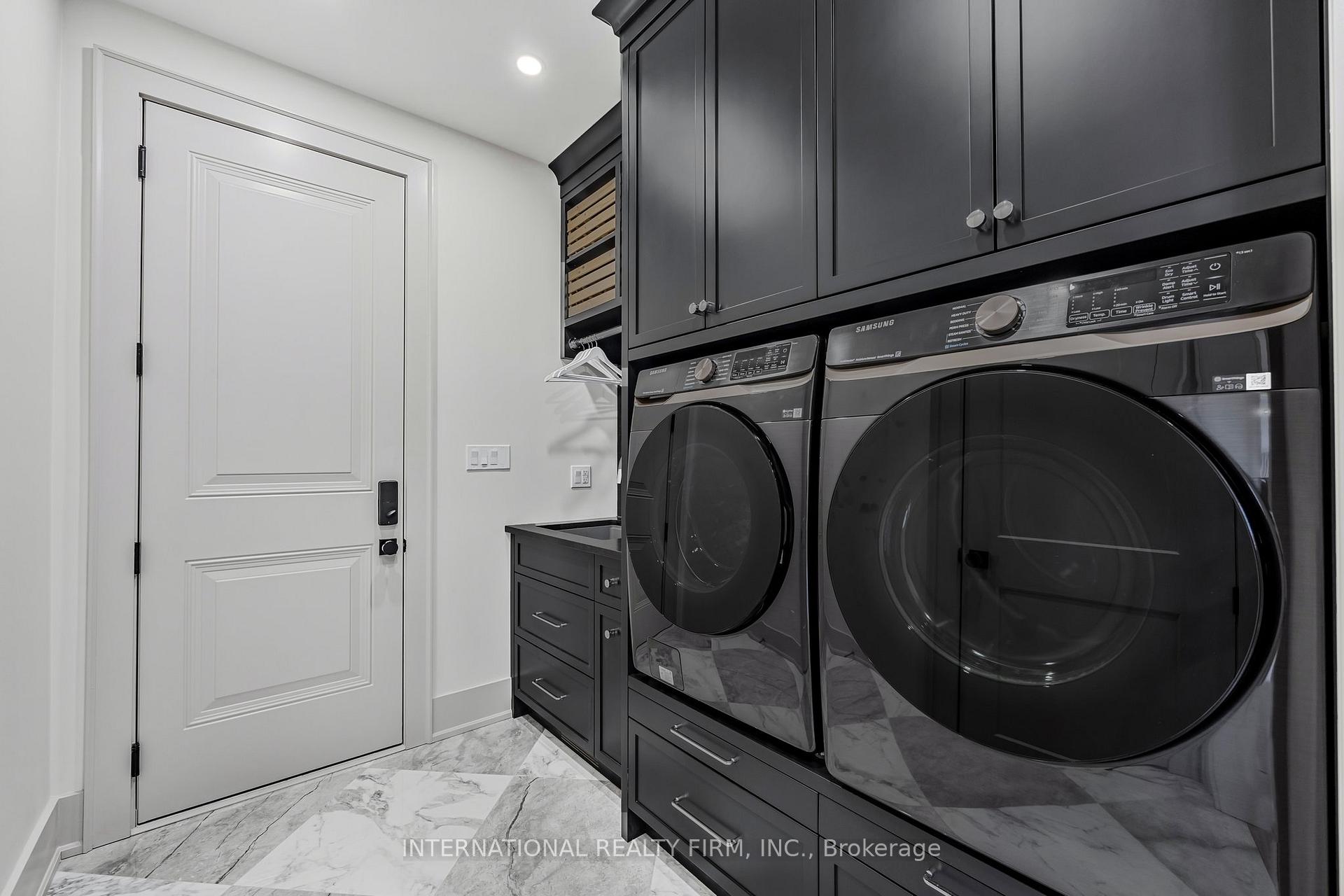 Photo 23 of 2872 Old Second Road S, Springwater, Midhurst — HOMEH